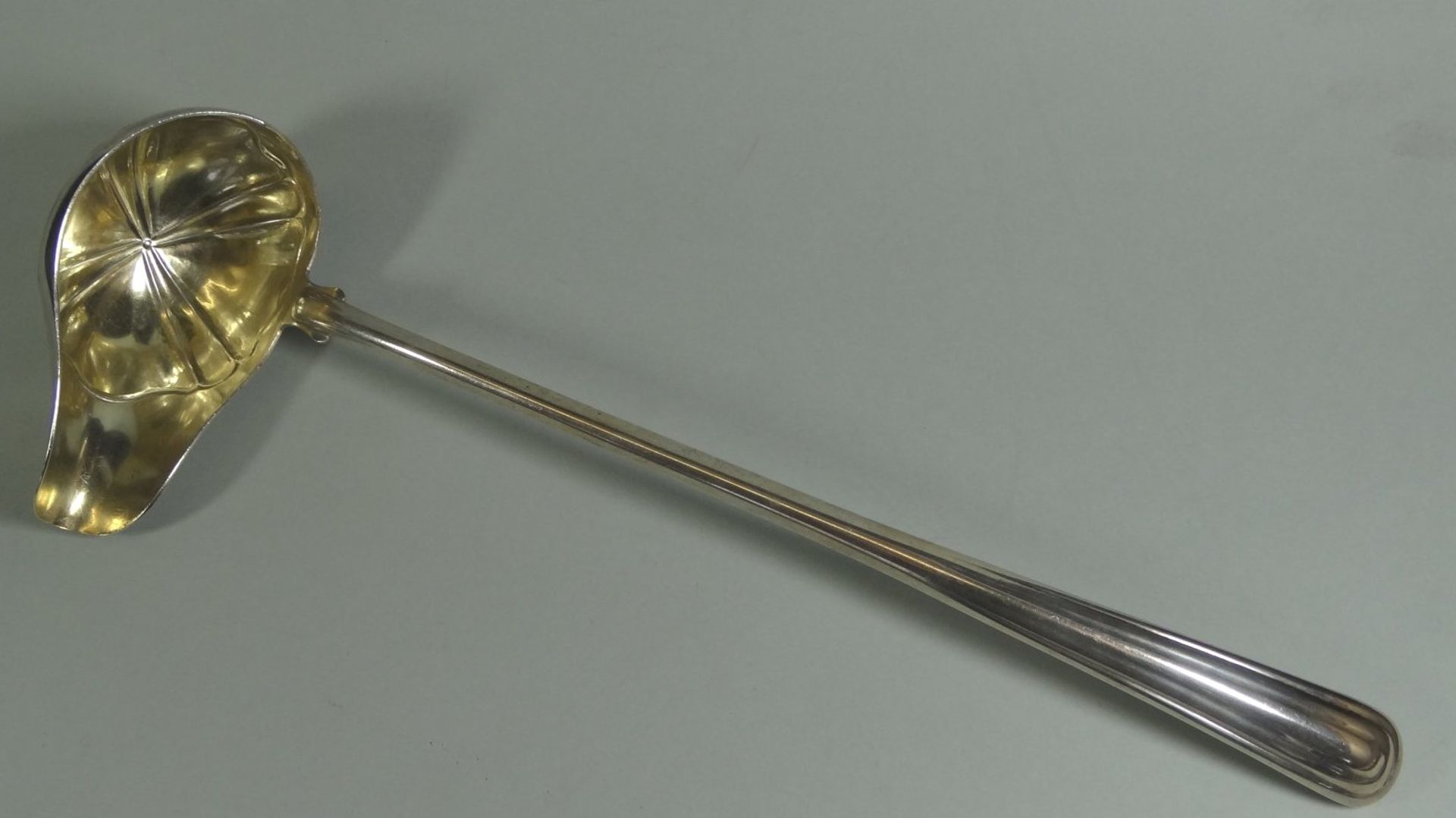 grosse Silber-Bowlen-Kelle, innen vergoldet, Silber geprüft, L-36 cm, 154 gr