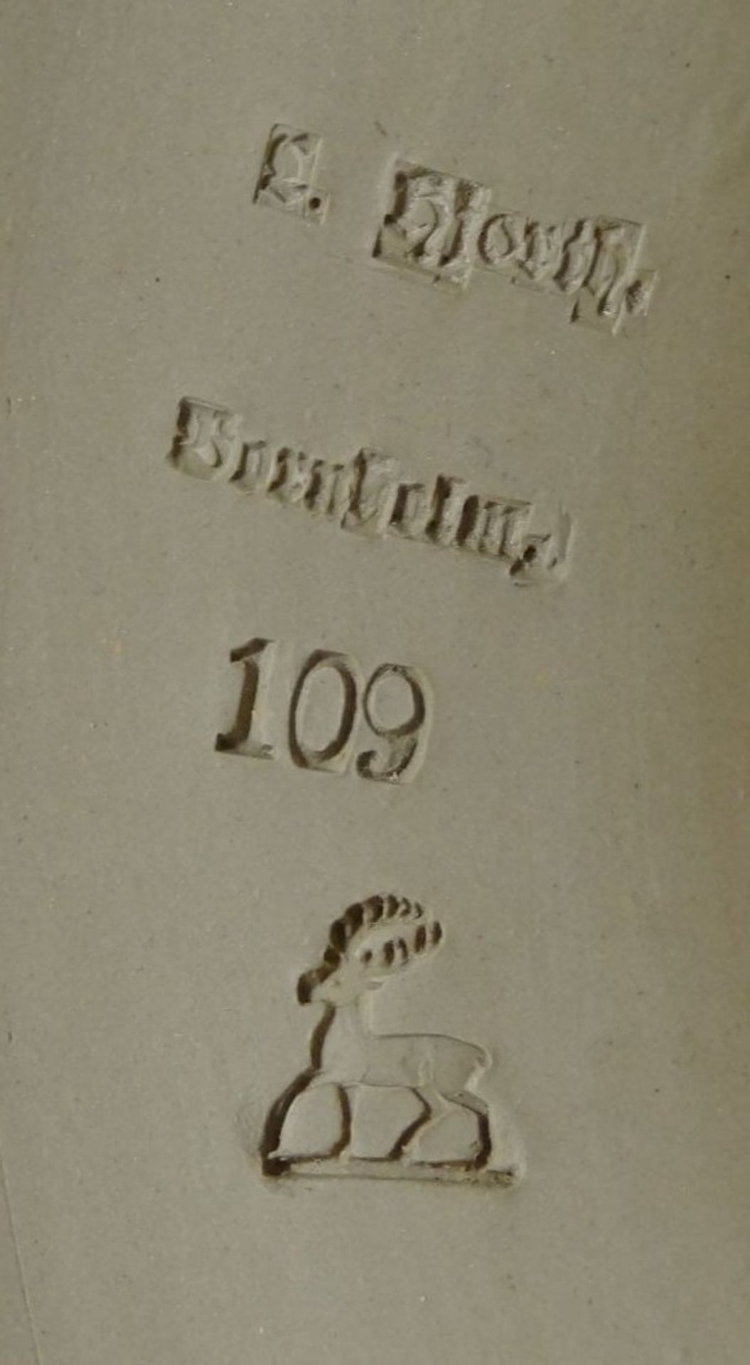 grosser Tafelaufsatz "Bornholm" mit Früchtedekor, H-16 cm, D-25 cm, handbemalt und signier - Bild 4 aus 4