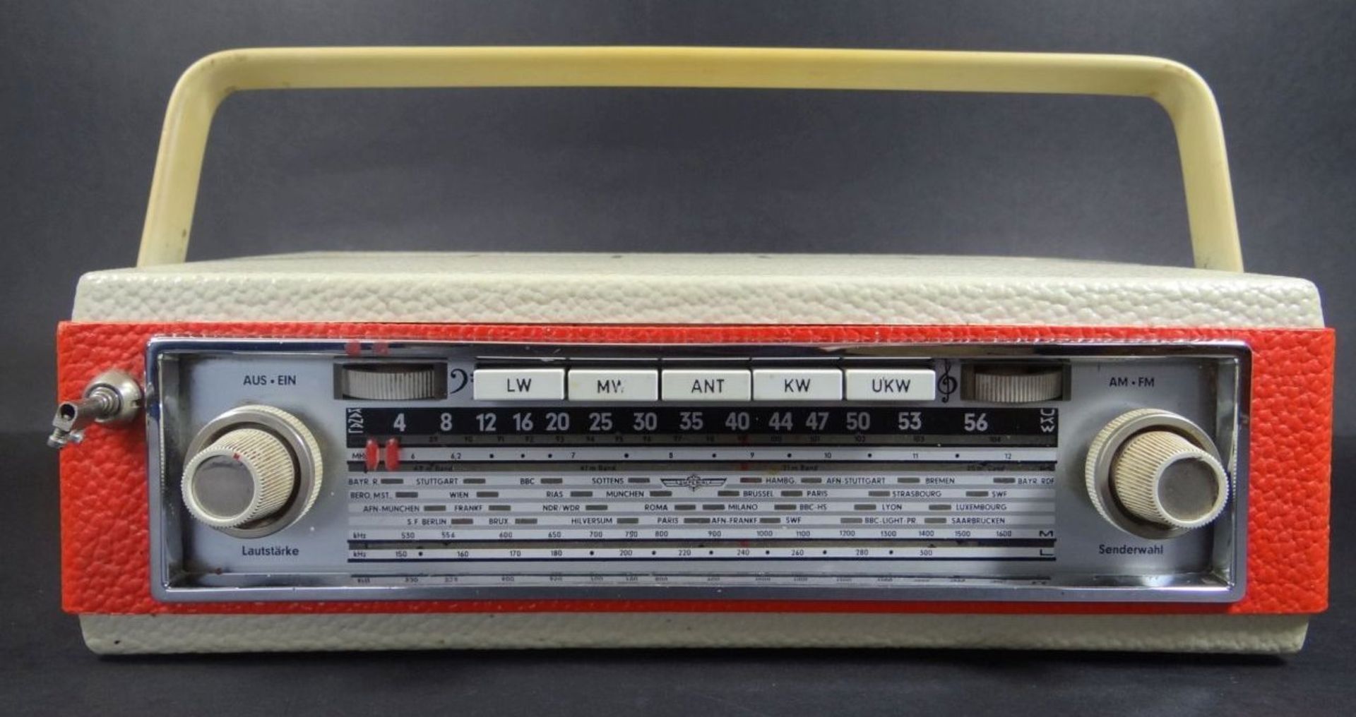 gr. Transistor-Radio "Imperial Capri" um 1960, Funktion nicht geprüft, H-19 cm, B-28 c - Bild 2 aus 6