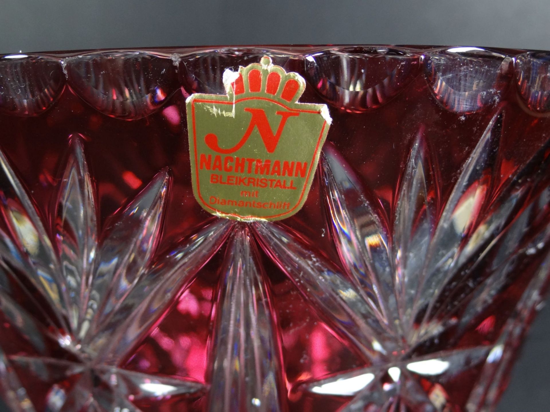 grosse Kristall-Vase "Nachtmann" rot/klar, H-26 cm, D-19 cm - Bild 5 aus 7