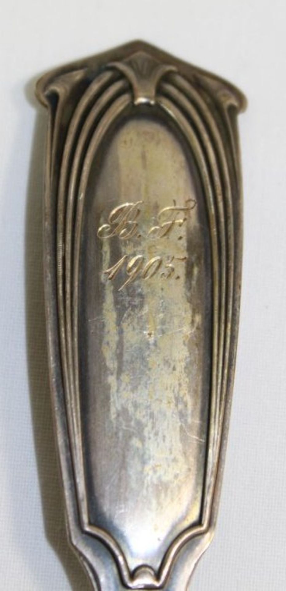 800er Silber-Esslöffel, Jugendstil, div. Gravuren "Margot" verso "B.F.1905", 64,2gr., L-21cm. - Bild 3 aus 3