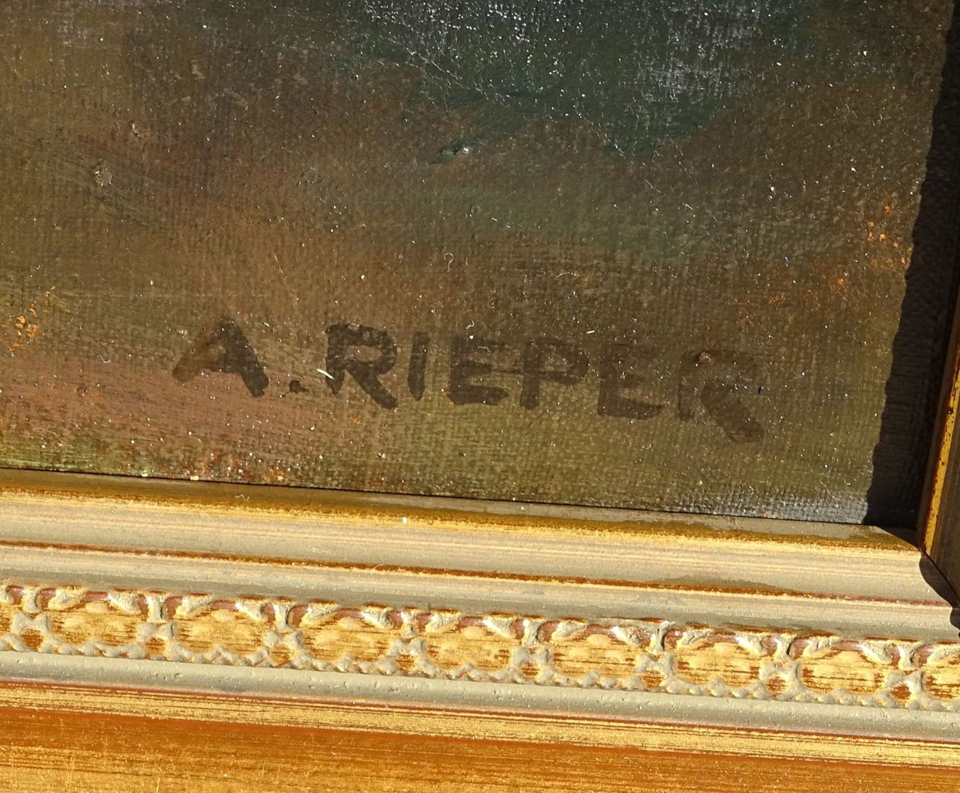 August RIEPER (1865-1940) "Hinter dem Vorhang" Öl/Leinen, hinterlegte Stellen, alt gerahmt, RG 73x60 - Bild 3 aus 5