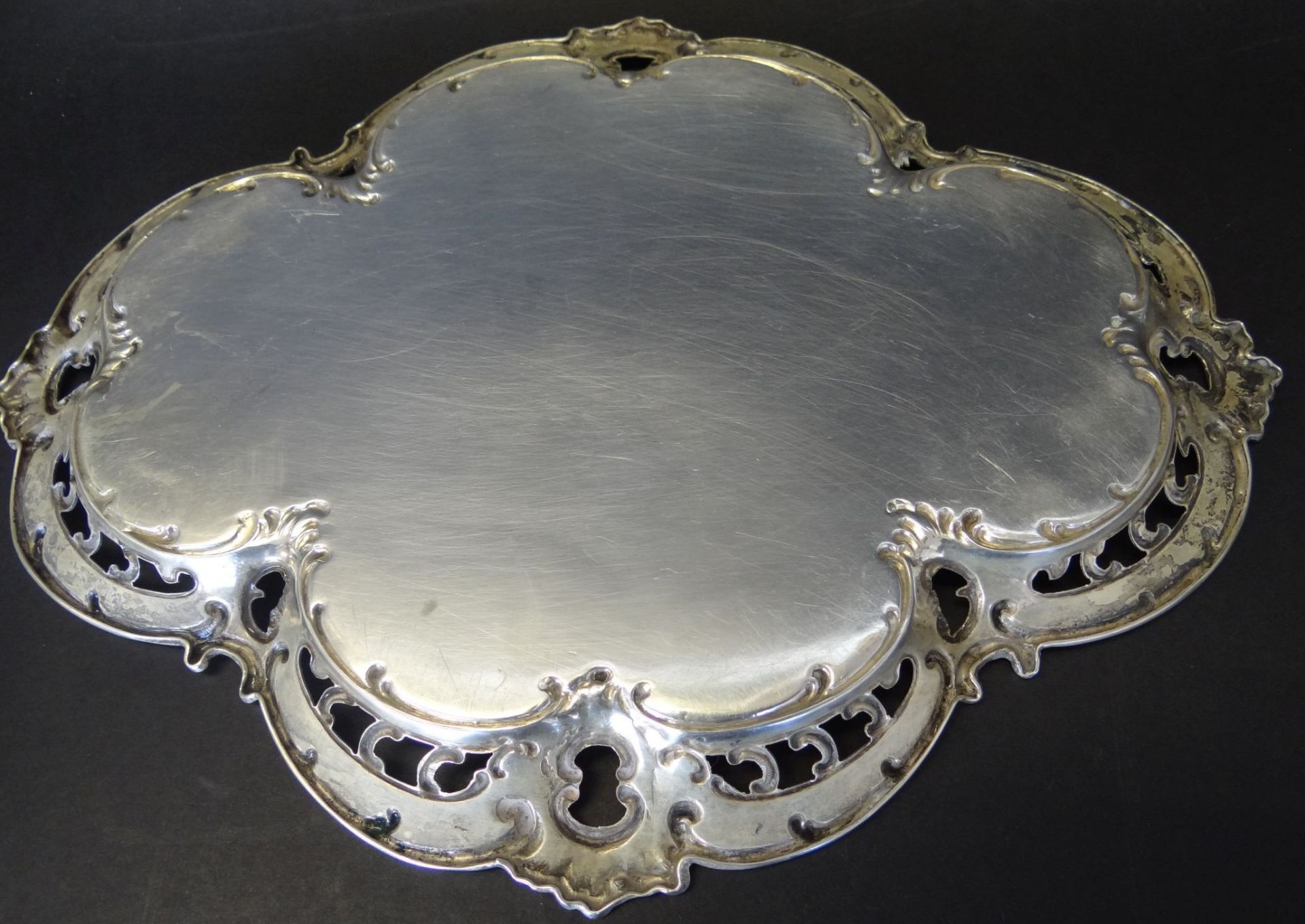 massive Silberplatte-800-, mittig Ziermonogramm und Adelskrone, 22x28 cm, 273 gr., guter Zustand - Bild 6 aus 6
