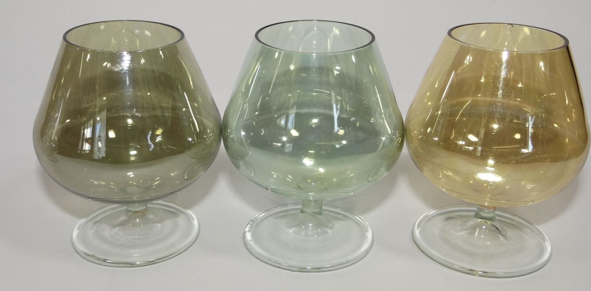 6x Cognacgläser, lüstrierende Farben, 50-er Jahre, H-7 cm, 1x Rand minimaler Ch - Bild 4 aus 4
