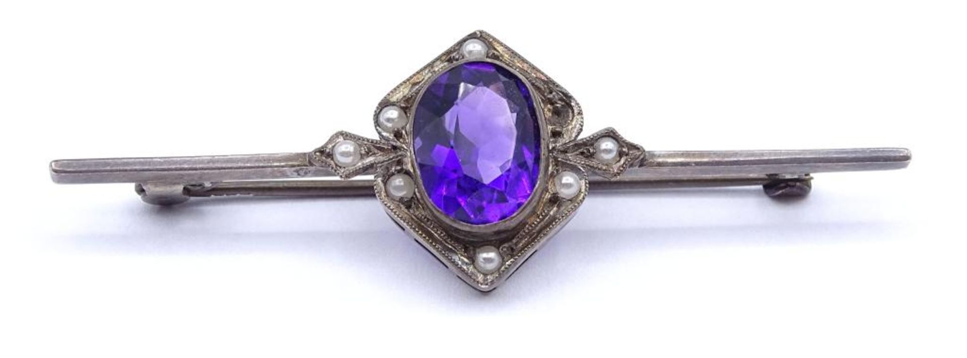 Alte Silber Brosche mit Perlchen und facettierten violetten Stein,1x Perle fehlt,Silber 835/000,L- - Image 3 of 5