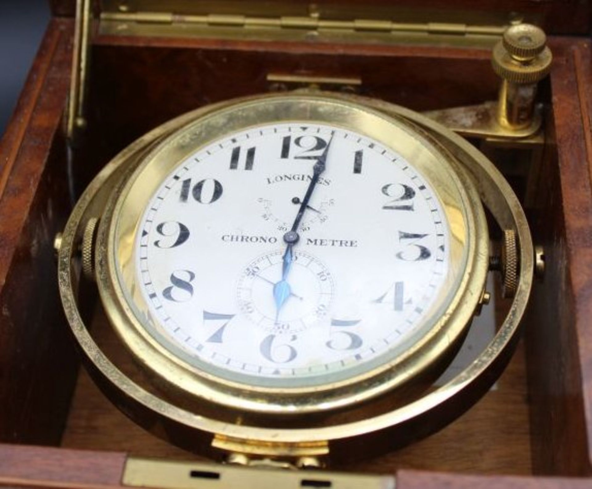 LONGINES Schiffschronometer, in Mahagoniekasten, Werk steht, Kasten H-11cm B-15cm T-15cm, Uhr D- - Bild 2 aus 4