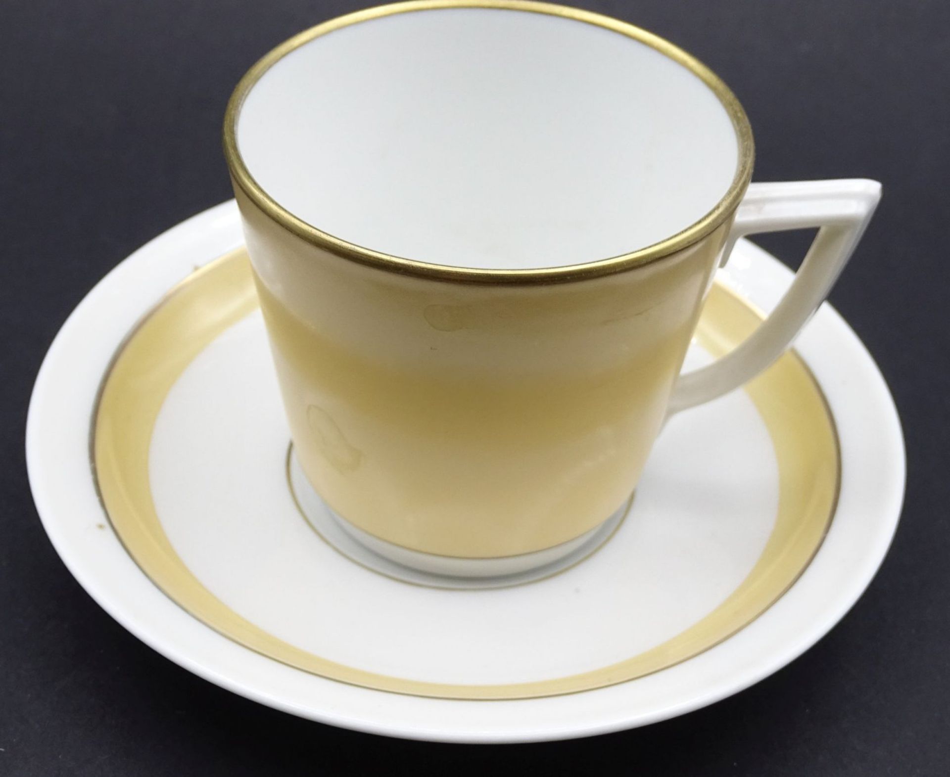 Mocca-Tasse mit U.T. "Royal Copenhagen" gelb/weiss, - Bild 2 aus 5