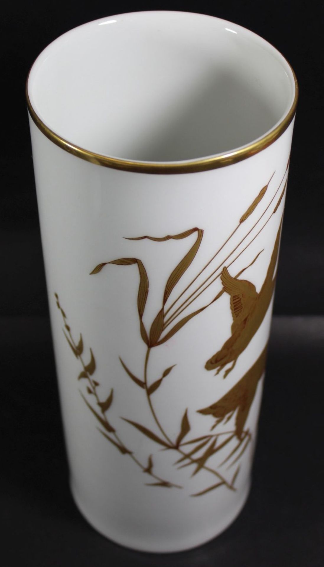 gr. zylindr. Vase "Vohenstrauss" mit Goldstaffage, H-28 cm, D-10 cm - Bild 4 aus 6