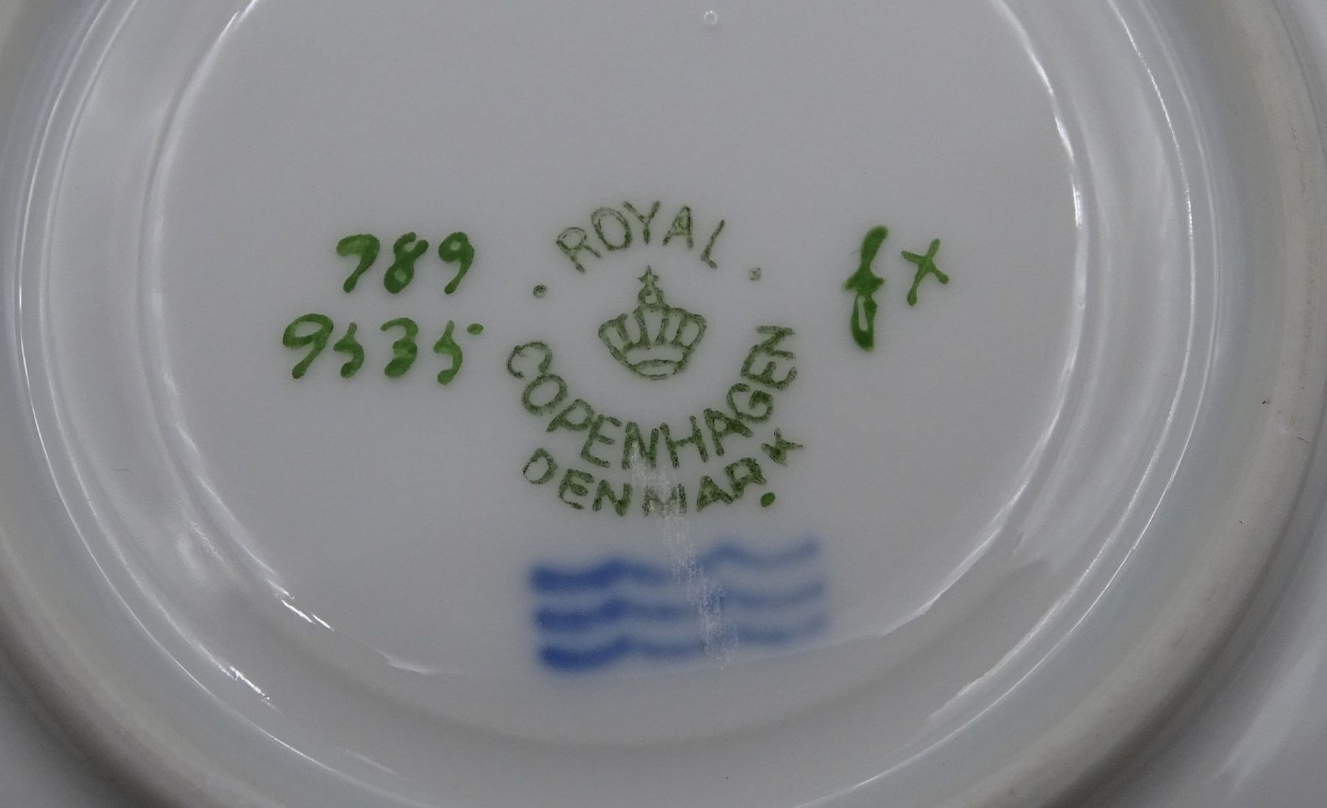 Mocca-Tasse mit U.T. "Royal Copenhagen" gelb/weiss, - Bild 4 aus 5