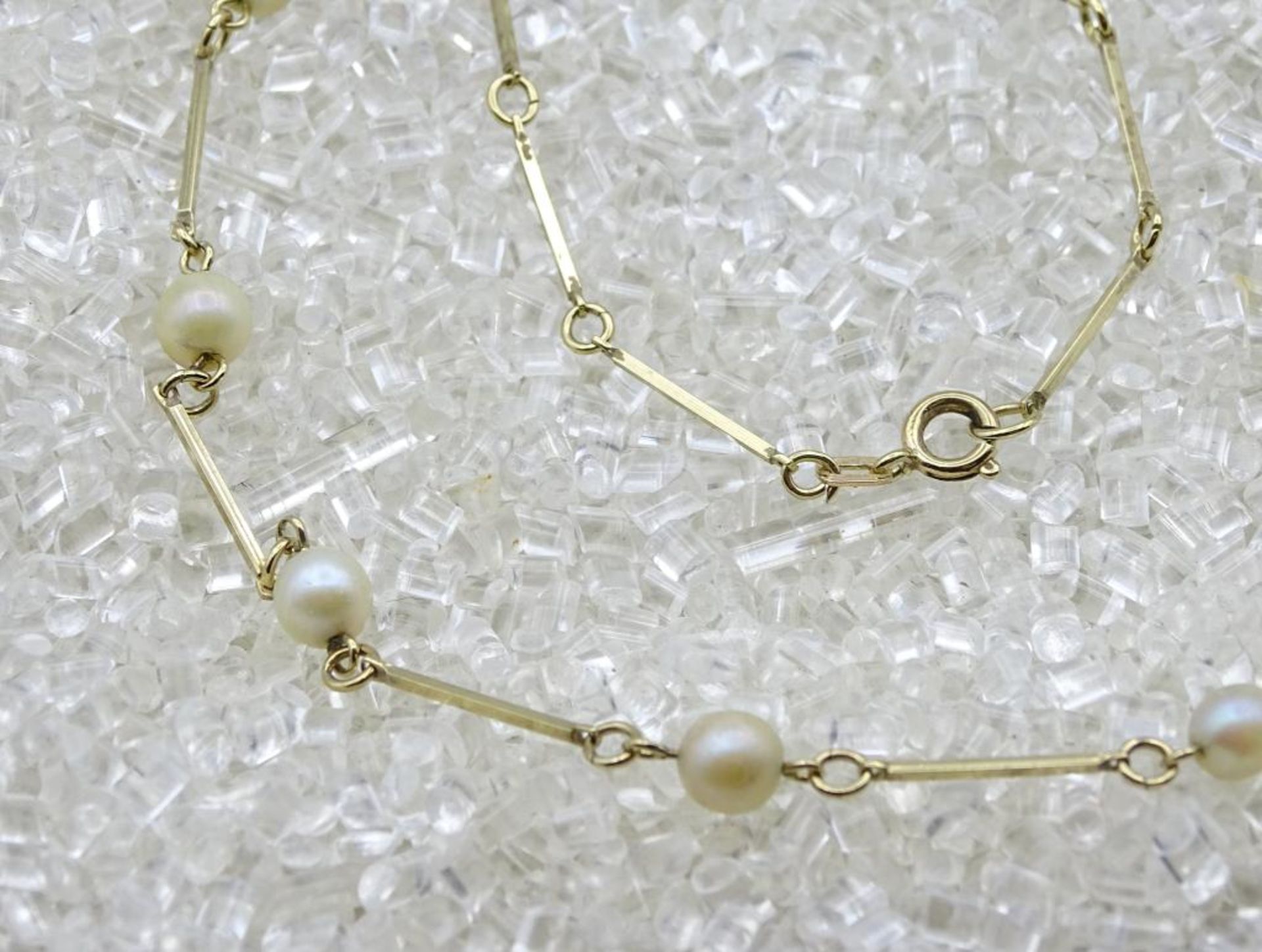 Gold Halskette mit Perlen Besatz, GG 333/000, 6,14gr., L- 42cm - Bild 2 aus 2