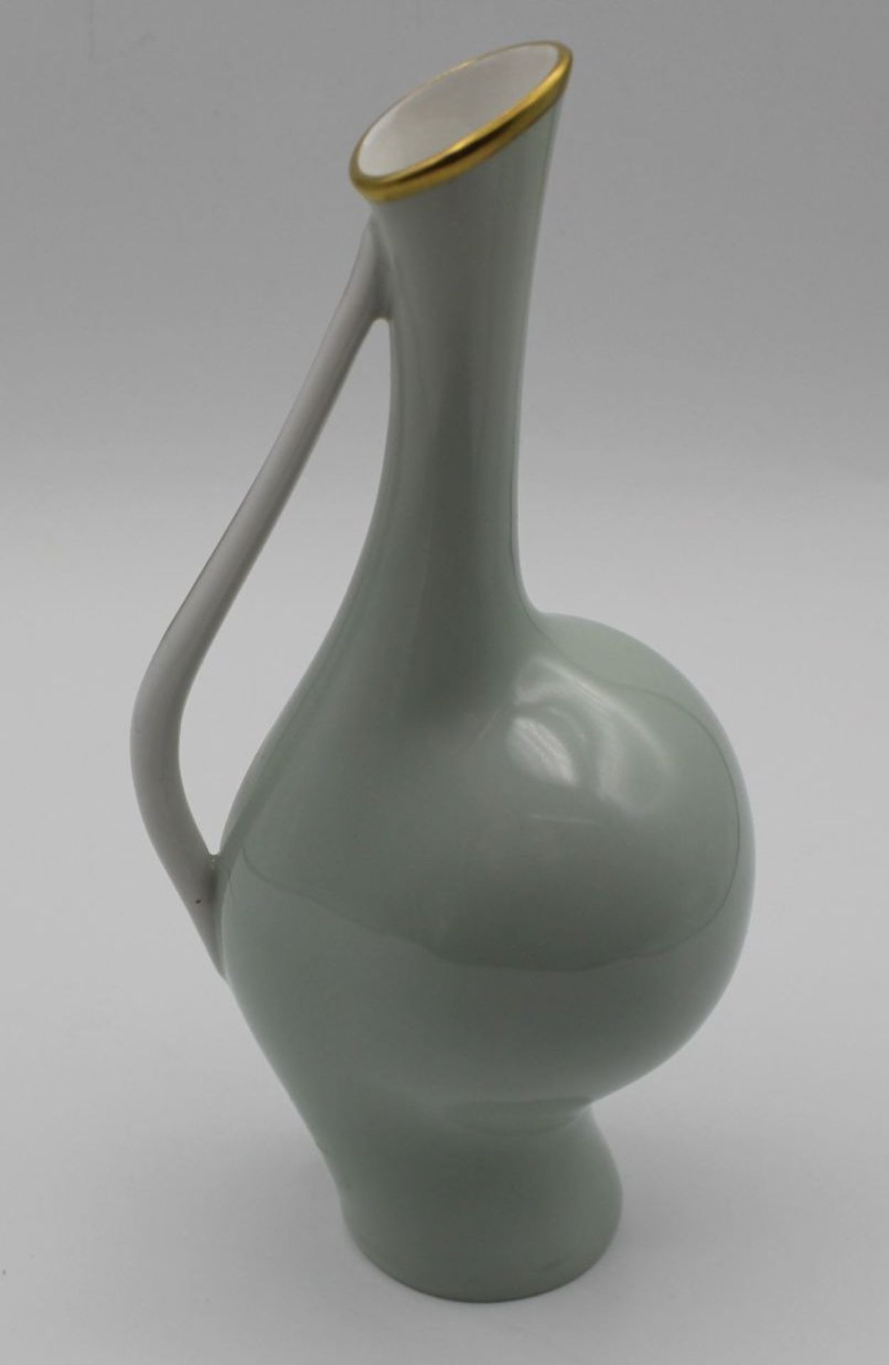 Rosenthal Vase, sogen. Schwangere Luise, hellblau mit Goldrand, H-17 cm - Bild 3 aus 6