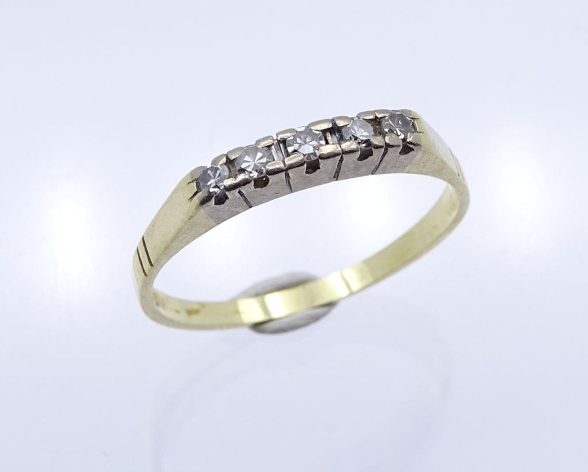 585er GG Ring mit 5 Diamanten,zus.ca. 0,05ct.,2,4gr., RG 57 - Bild 2 aus 4