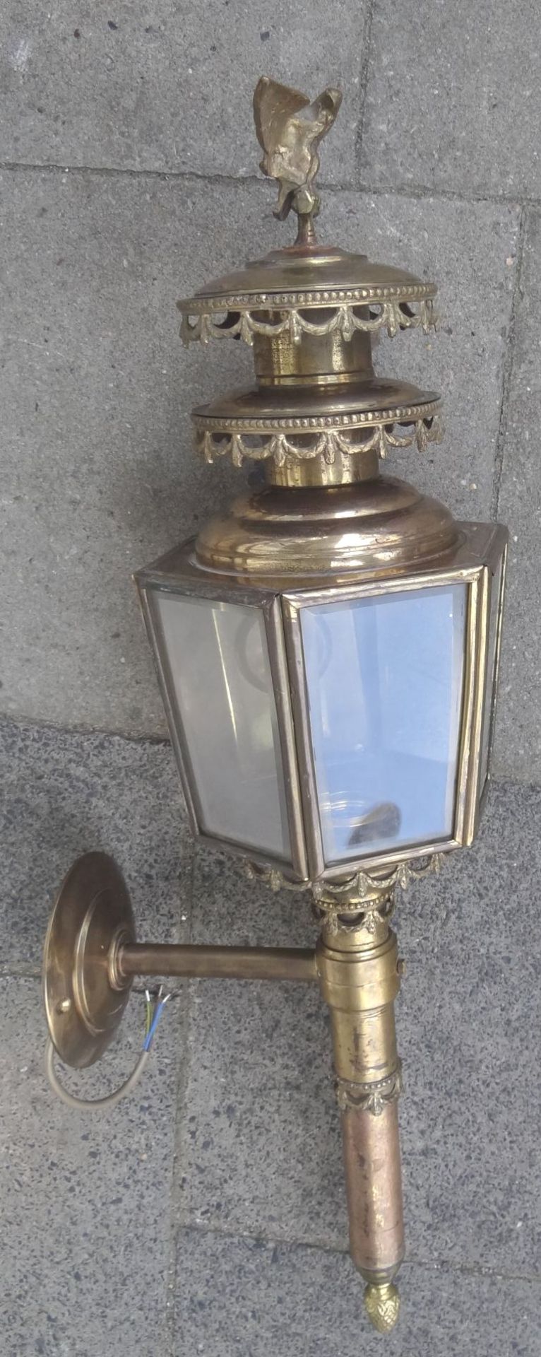 grosse, massive Kutschenlampe, Messing/Bronze, H-75 cm, B-28 cm, elektrisch, guter Zustand