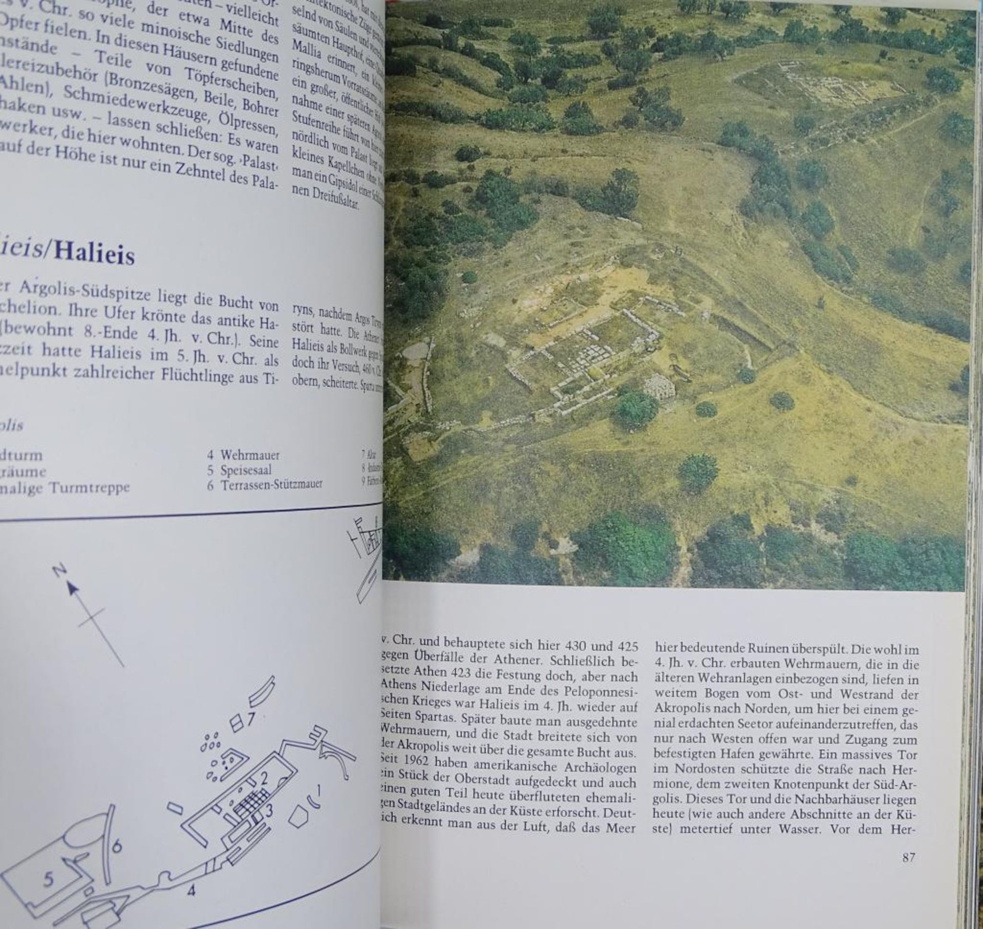 "Das antike Griechenland aus der Luft", 1975, Text und 140 Farb Aufnahmen,138 Planskizzen - Image 6 of 10