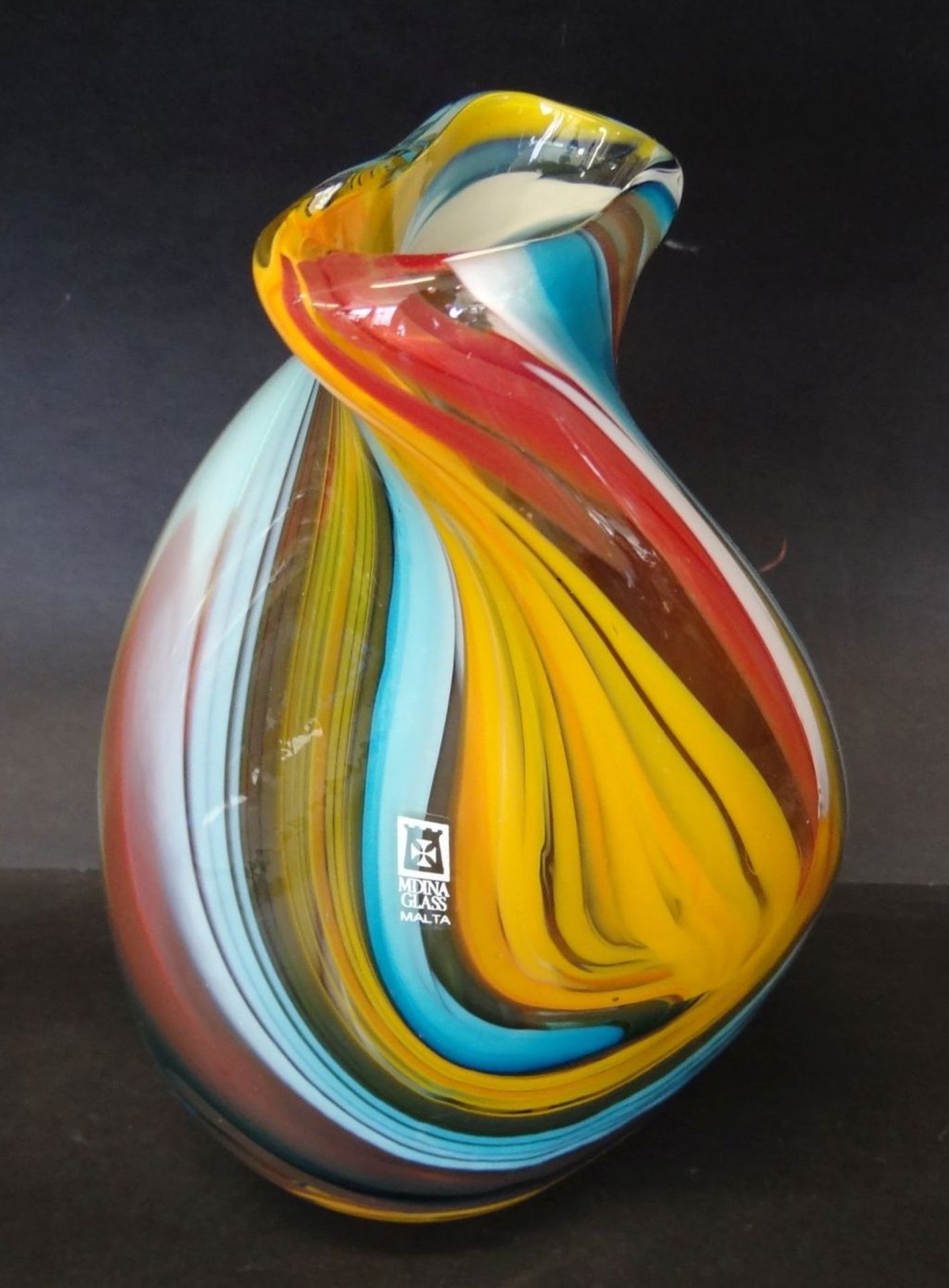 Kunstglasvase "Mdina" Malta, Etikett, in Boden Ritzsignatur, H-18 cm