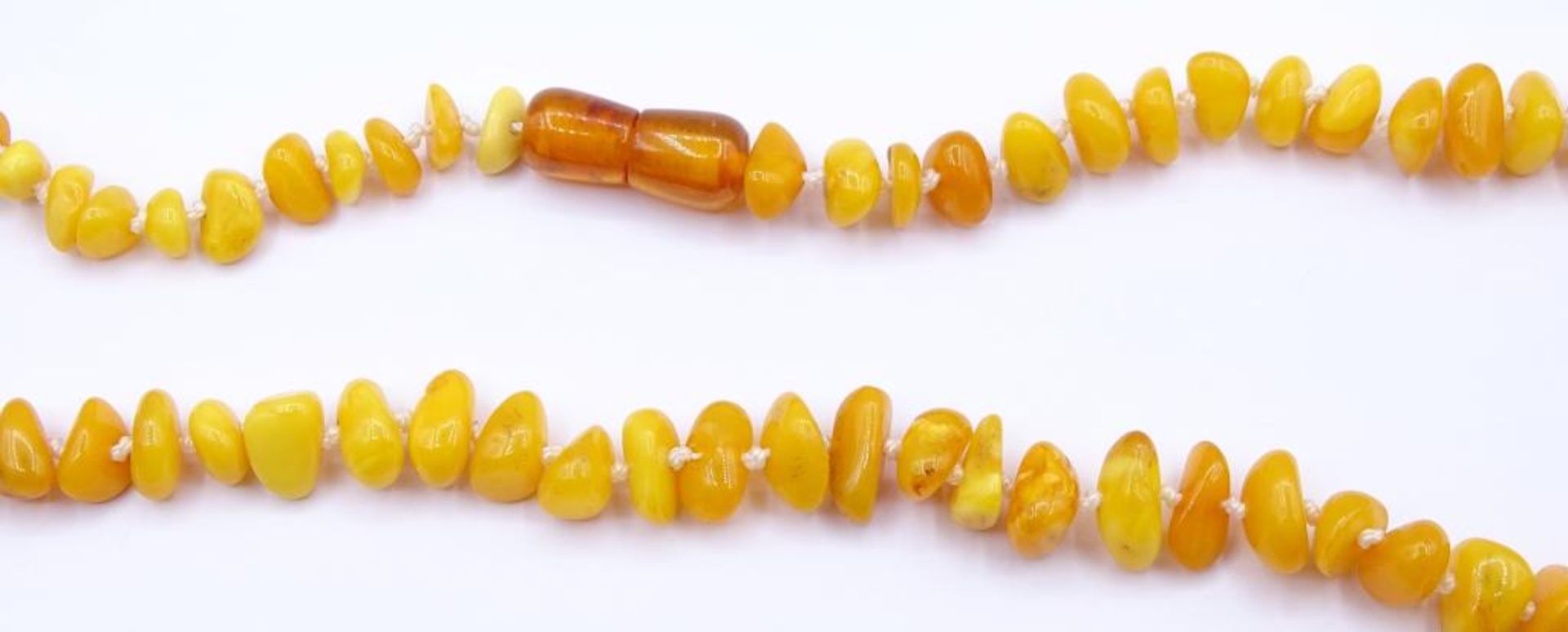 Zwei gelbe Bernstein Halsketten mit verg.Verschluss,ges.Gew.57,1gr.,L- 58-62cm - Bild 6 aus 8