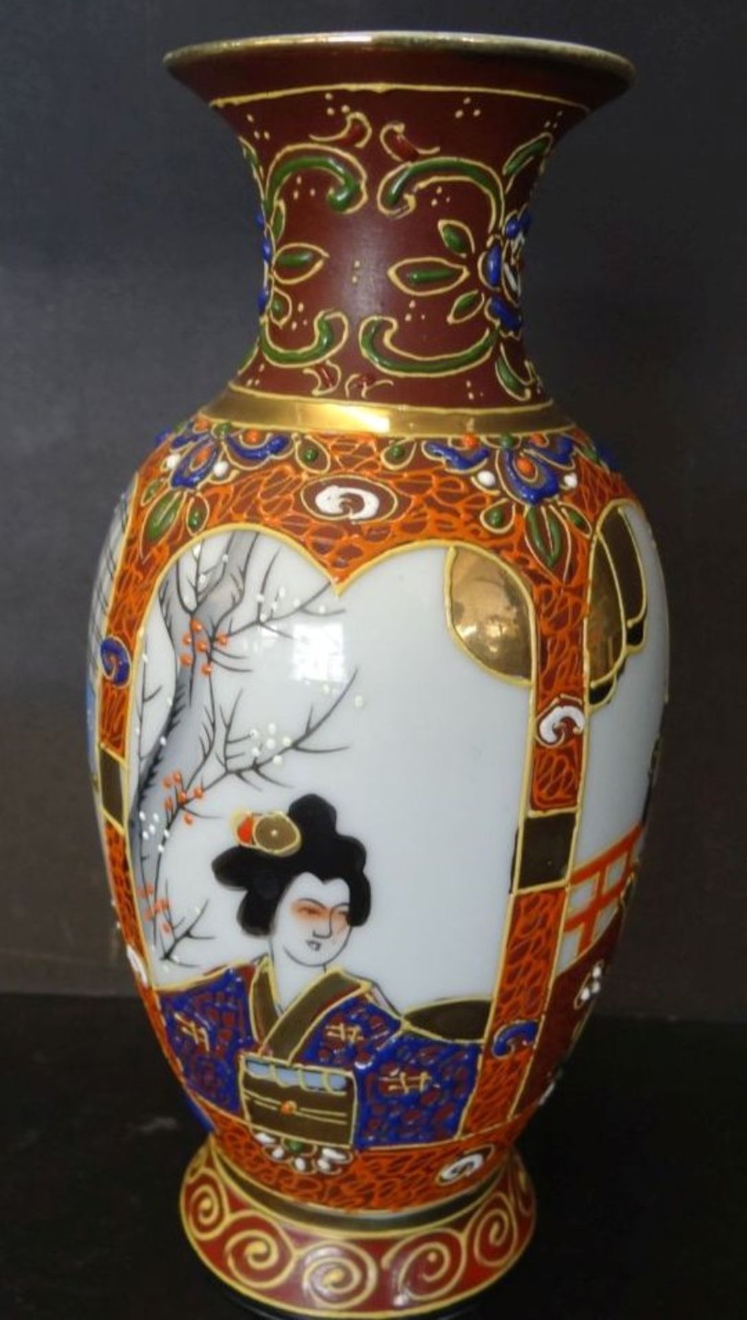 Vase, wohl China/Japan, mit Geisha-Darstellung, H-15 cm - Bild 2 aus 5