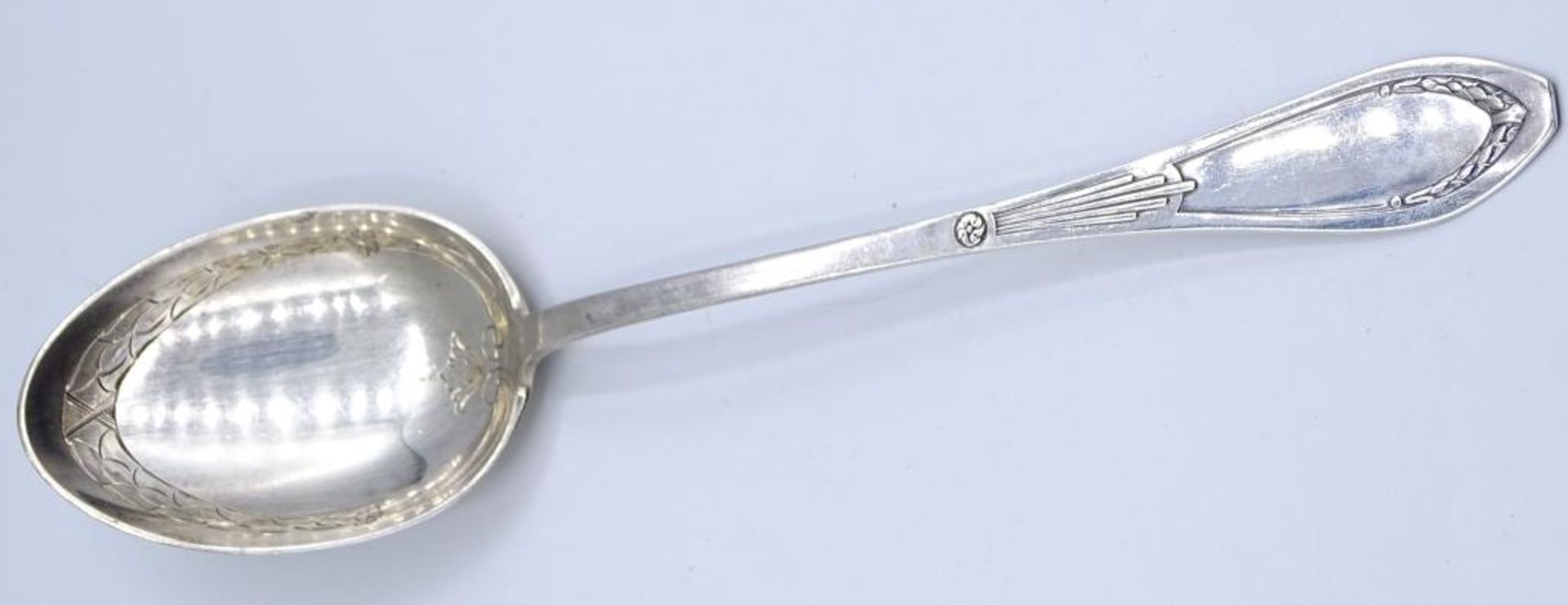 Großer Vorlegelöffel, Silber 800/000, L- 27cm, 75,3g