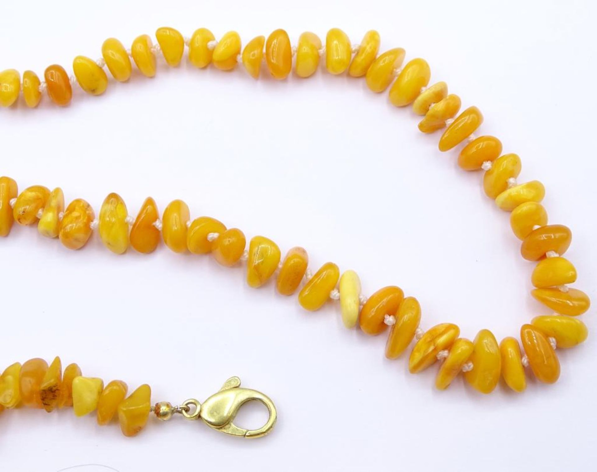 Zwei gelbe Bernstein Halsketten mit verg.Verschluss,ges.Gew.57,1gr.,L- 58-62cm - Bild 5 aus 8