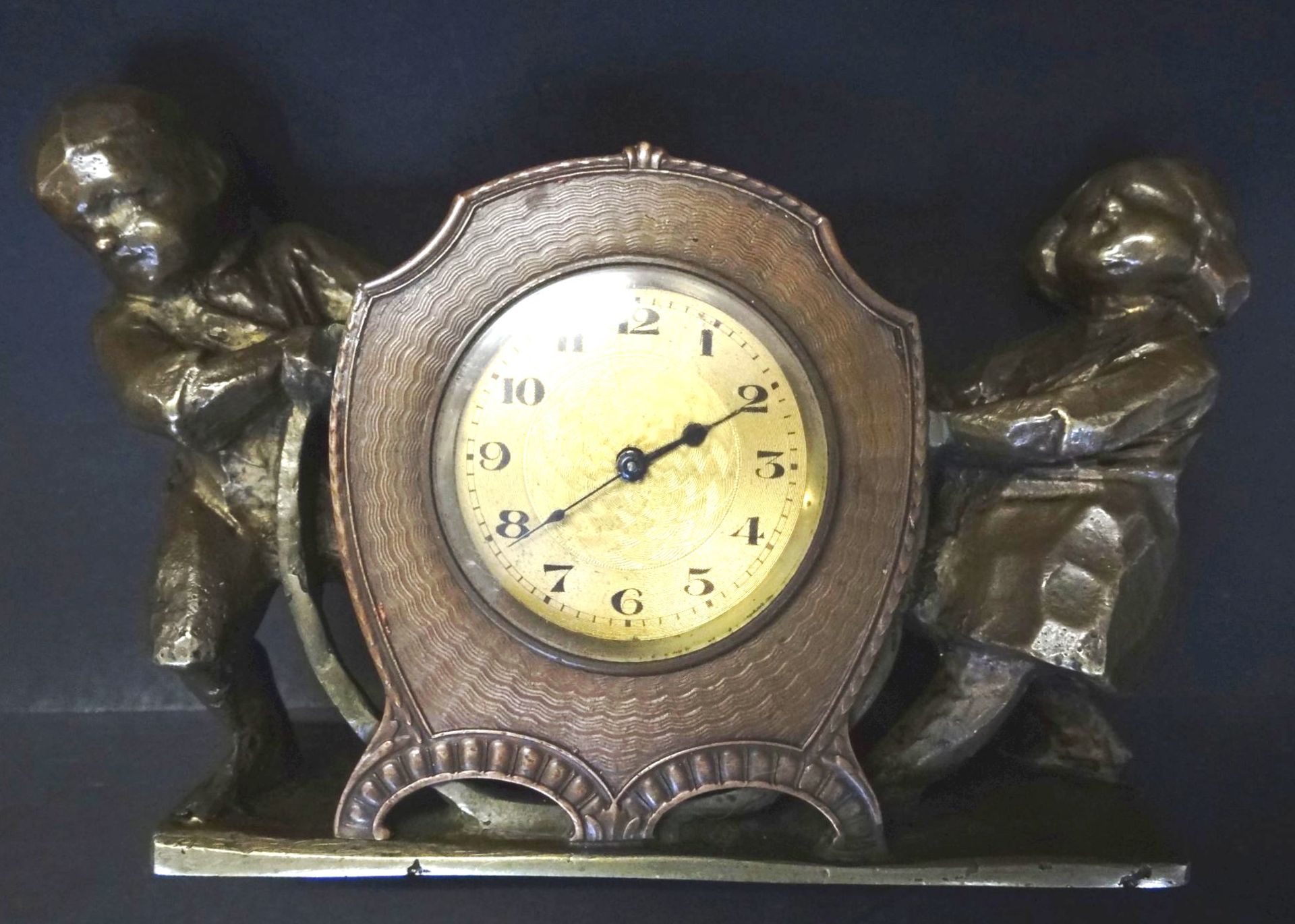 mechan. Bronze-Uhr, gehalten von Kinderpaar, Werk läuft, H-9 cm, B-16 c - Image 3 of 8