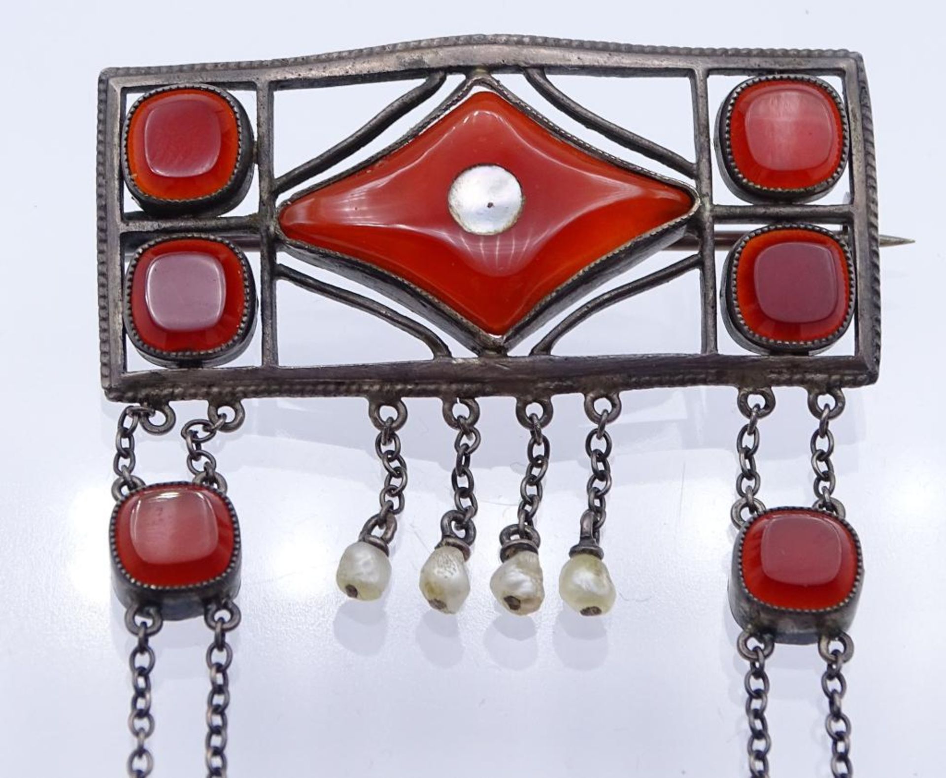 Art Deco Brosche mit Achat und Perlen,Silber 900/000, L- 6,5cm, 11,9gr. - Bild 2 aus 4