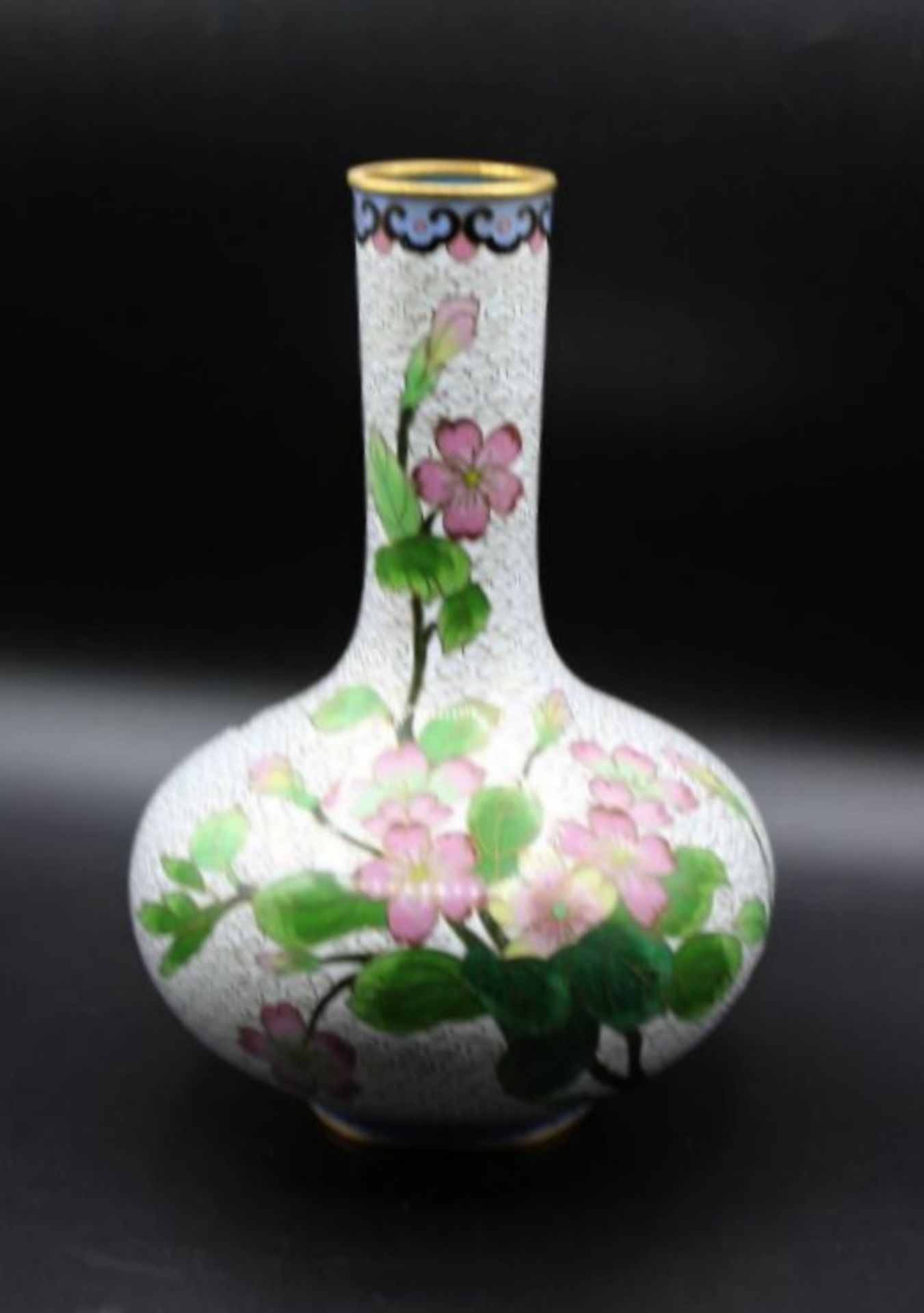 Keulenvase, China, Cloissoné, H-21cm.