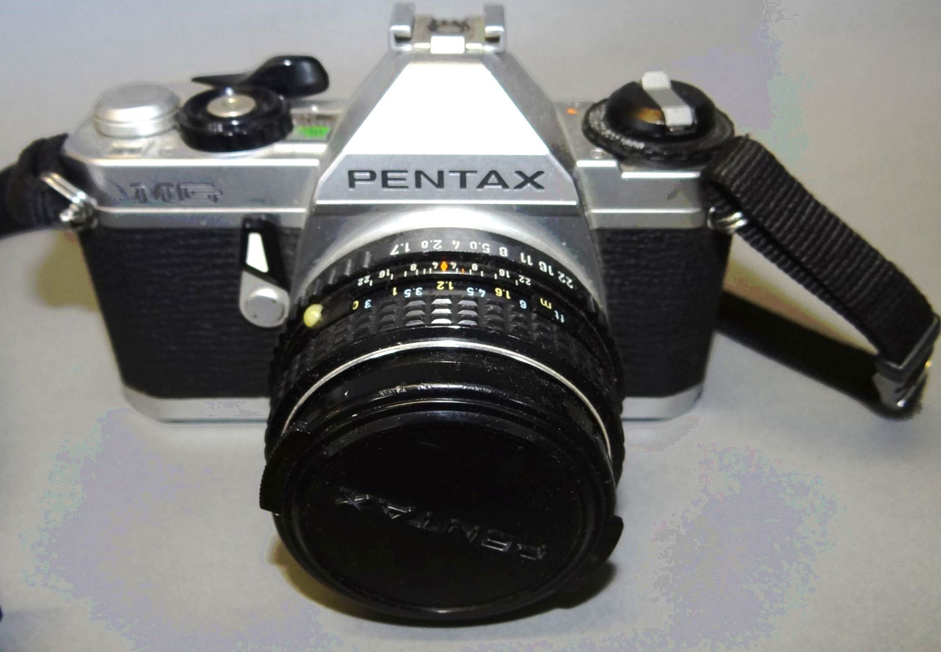 Spiegelreflex "Pentax" MG, Objektiv 1:17-50 mm