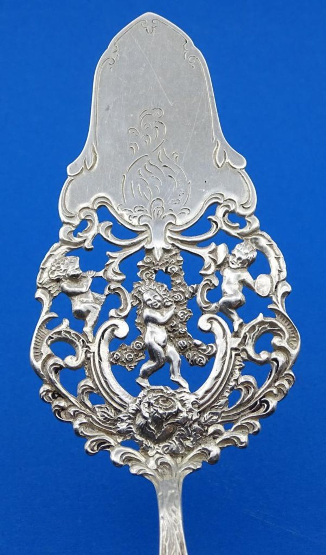 Kuchenheber,Silber 835/000 mit Putti Darstellungen,Rosenmuster,L- 21cm, 48gr. - Bild 2 aus 6