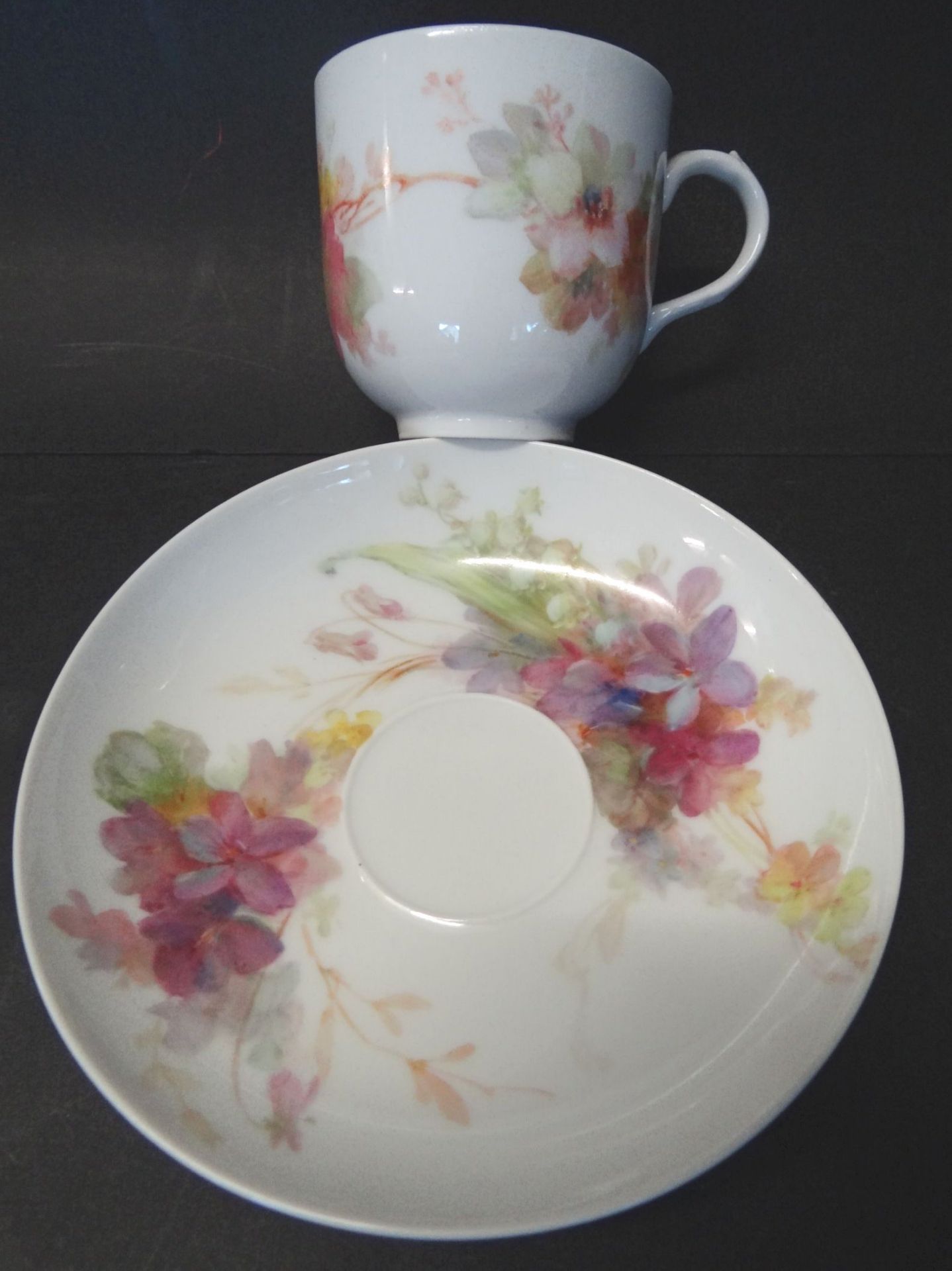 Kaffeetasse mit U.T. "KPM" Berlin, florales Dekor, älte - Bild 4 aus 6