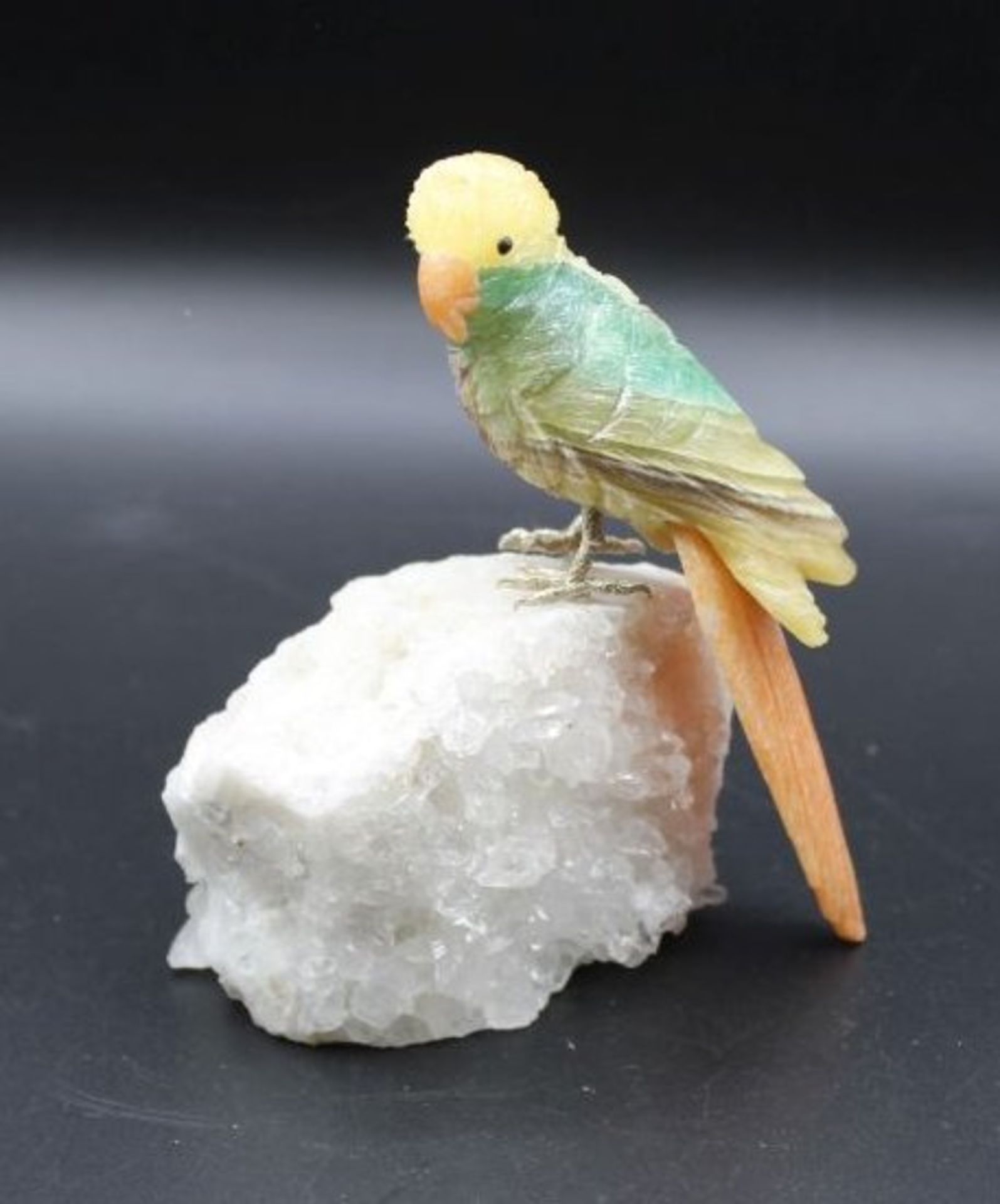 Papagei aus Mineralien gefertigt, H-13cm B-12cm.