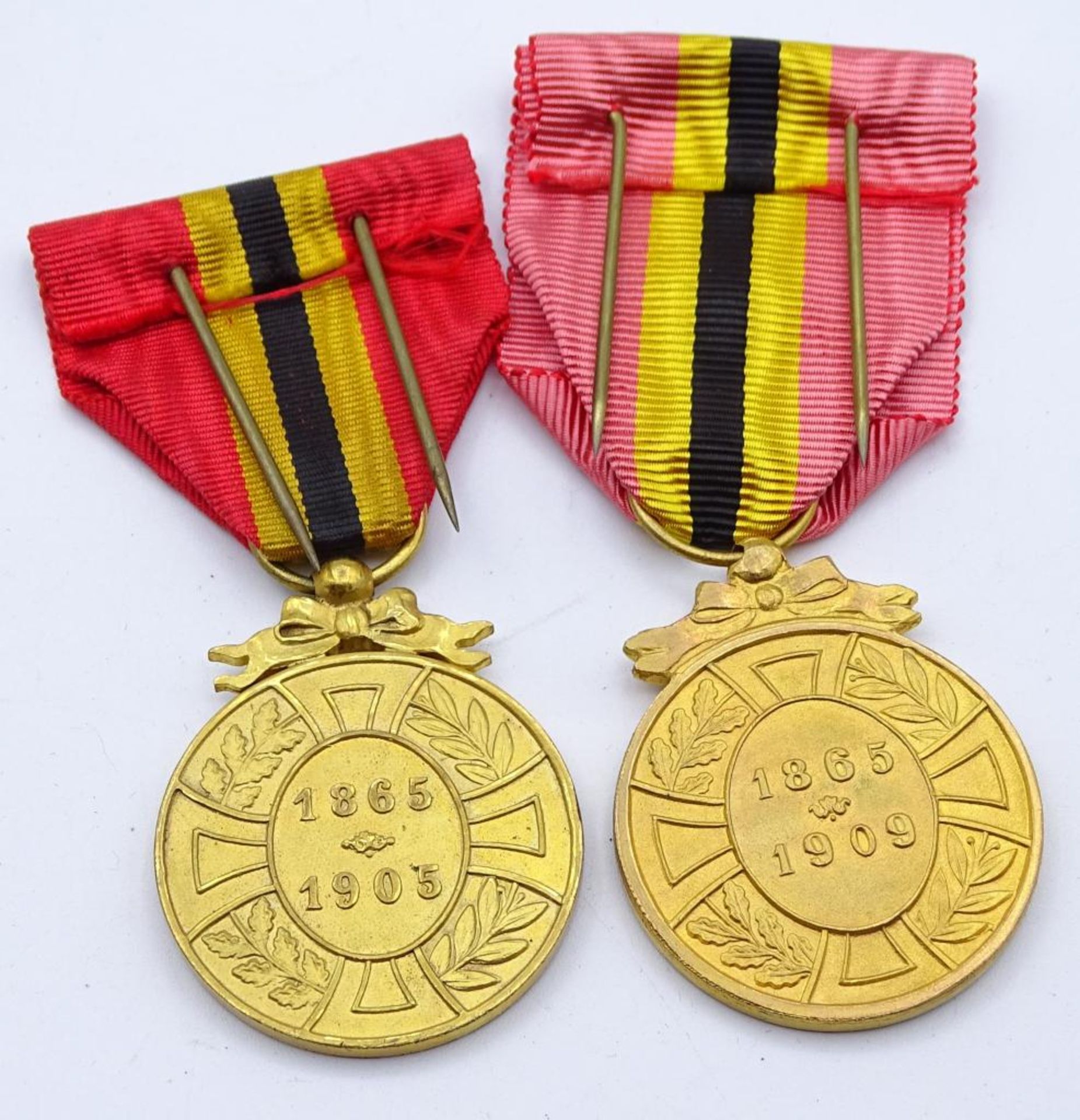 2x Belgischer Orden, König Leopold II Verdienstmedaille ,in Etu - Bild 3 aus 4