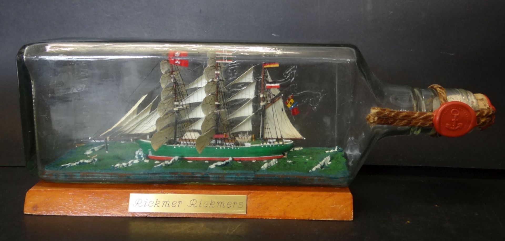 eckiges Flaschenschiff "Rickmer Rickmers", H-9 cm, L-27 cm,