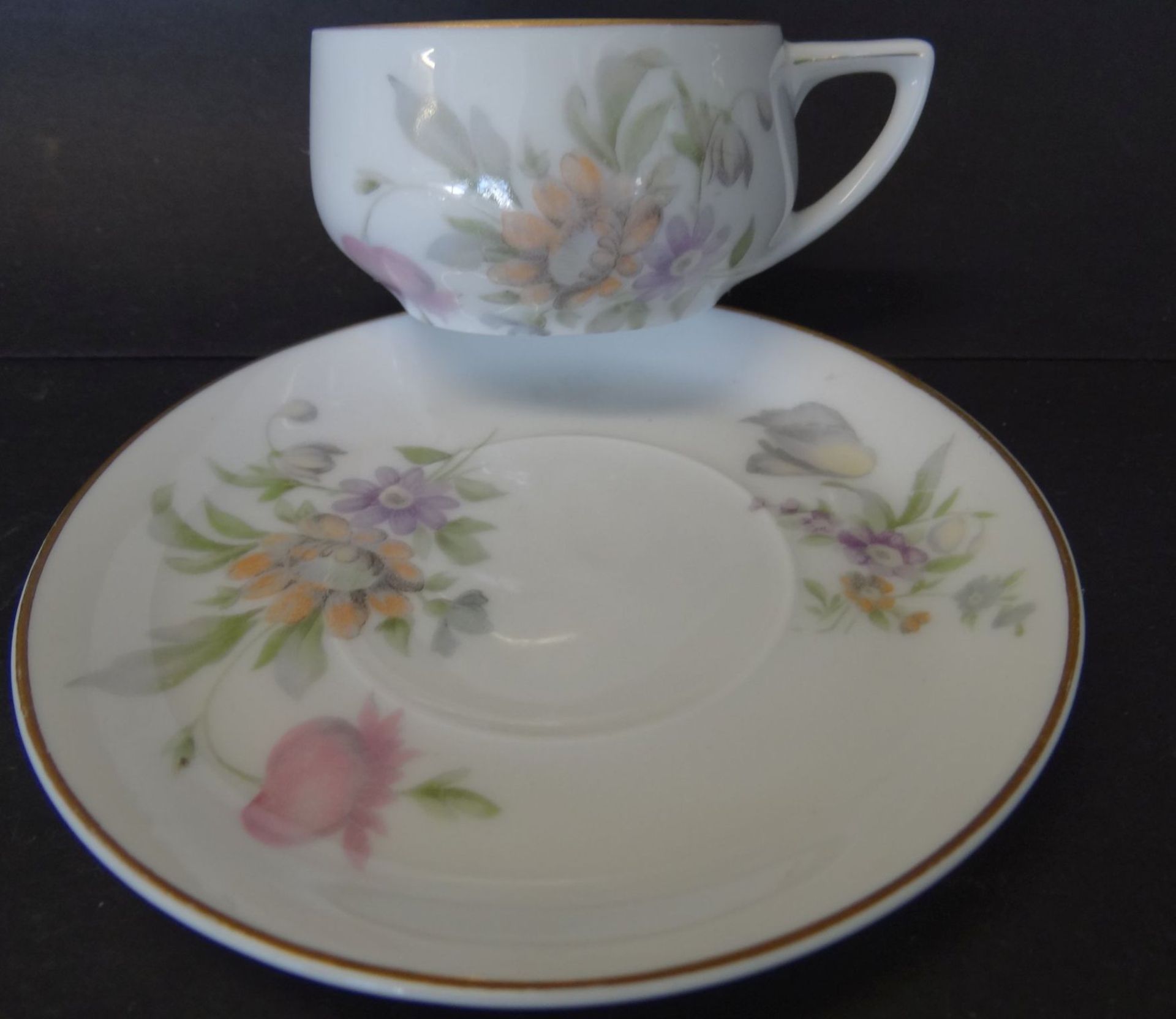 Jugendstil-Moccatasse mit U.T. "Rosenthal" Blumendekor - Bild 3 aus 4