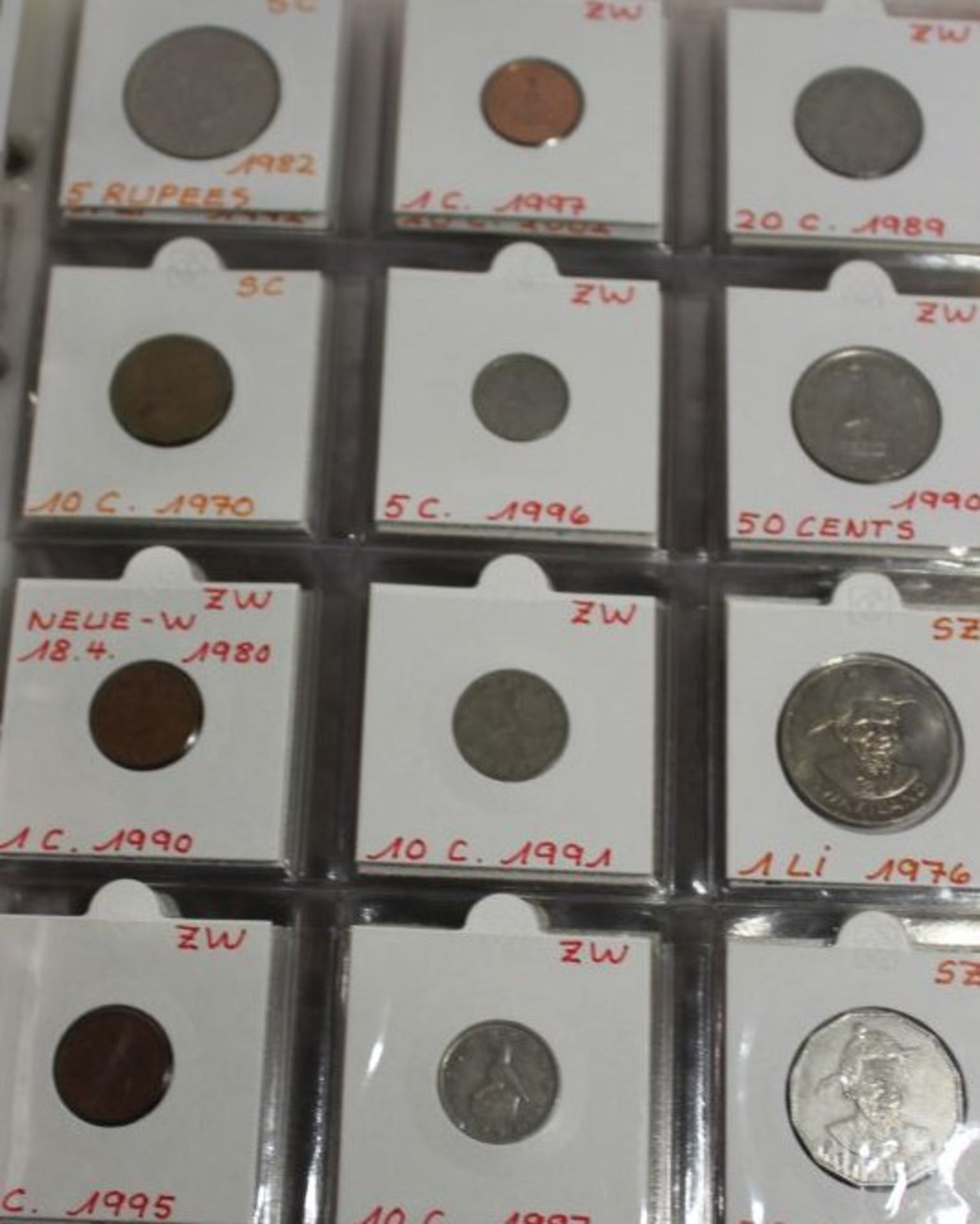 2x Münzalben mit ca. 370 div. Münzen, Afrika - Bild 6 aus 7