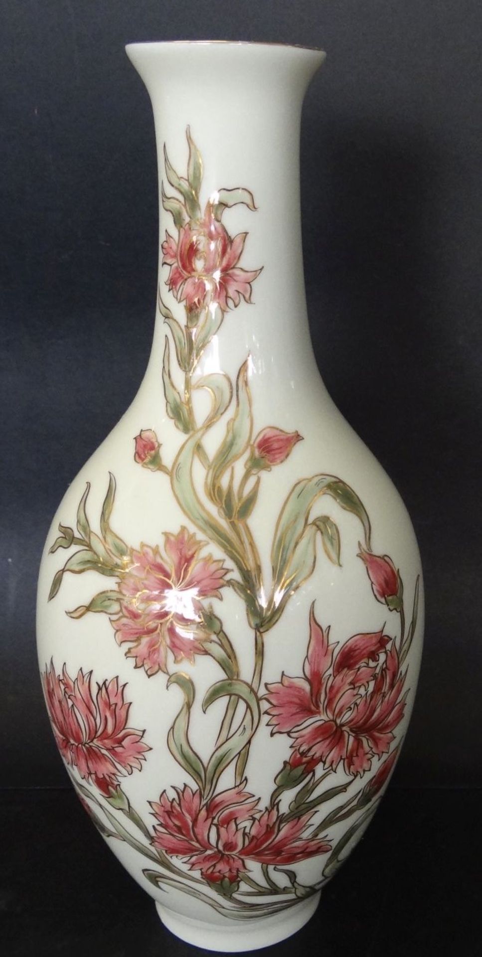 Vase "Zsolnay" Pecs (Fünfkirchen), Blumenmalerei, signiert, H-26 c