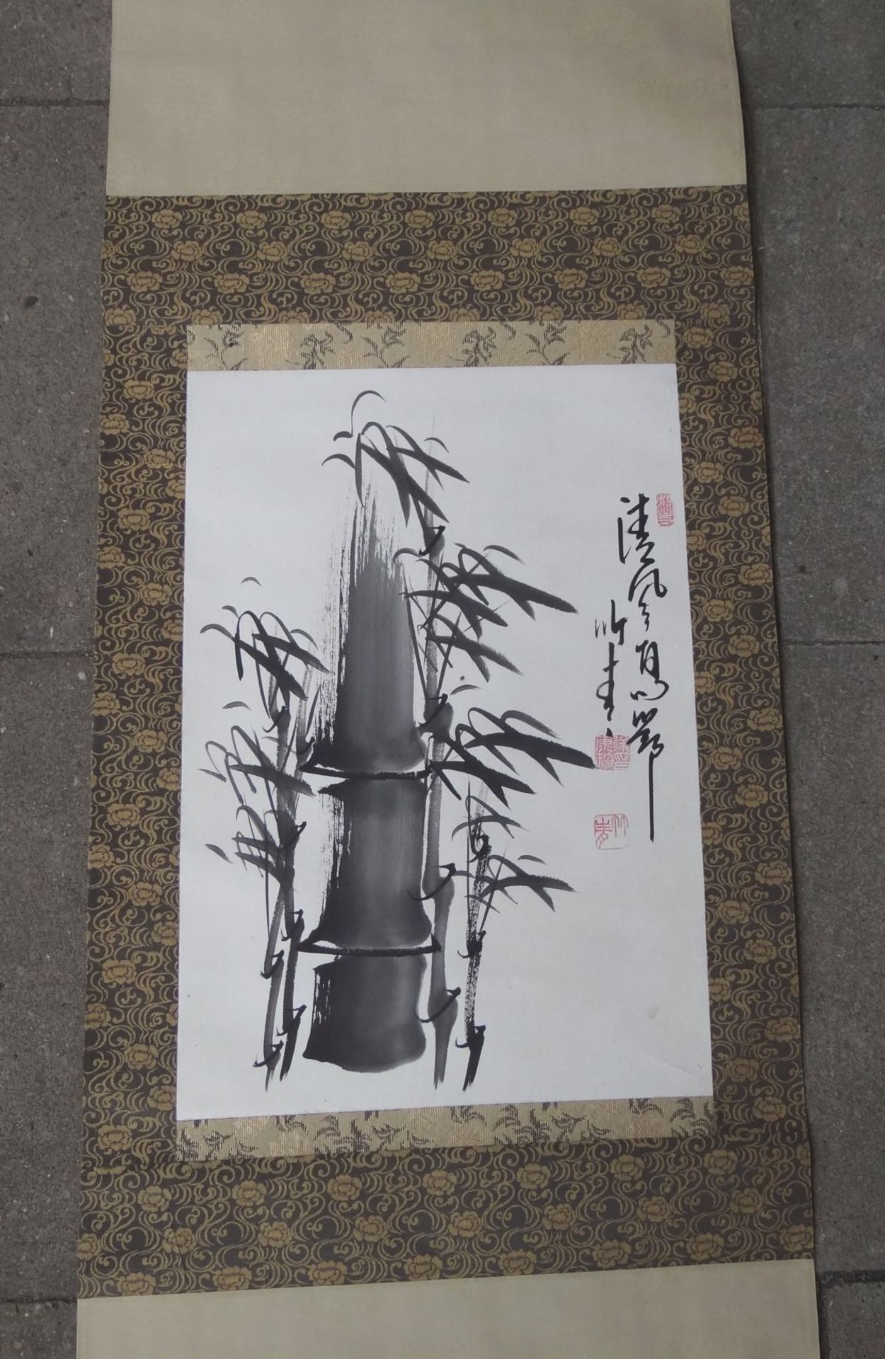 kl.chines. Rollbild "Bambus" chines. signiert, in Karton,100x40 cm - Bild 2 aus 5
