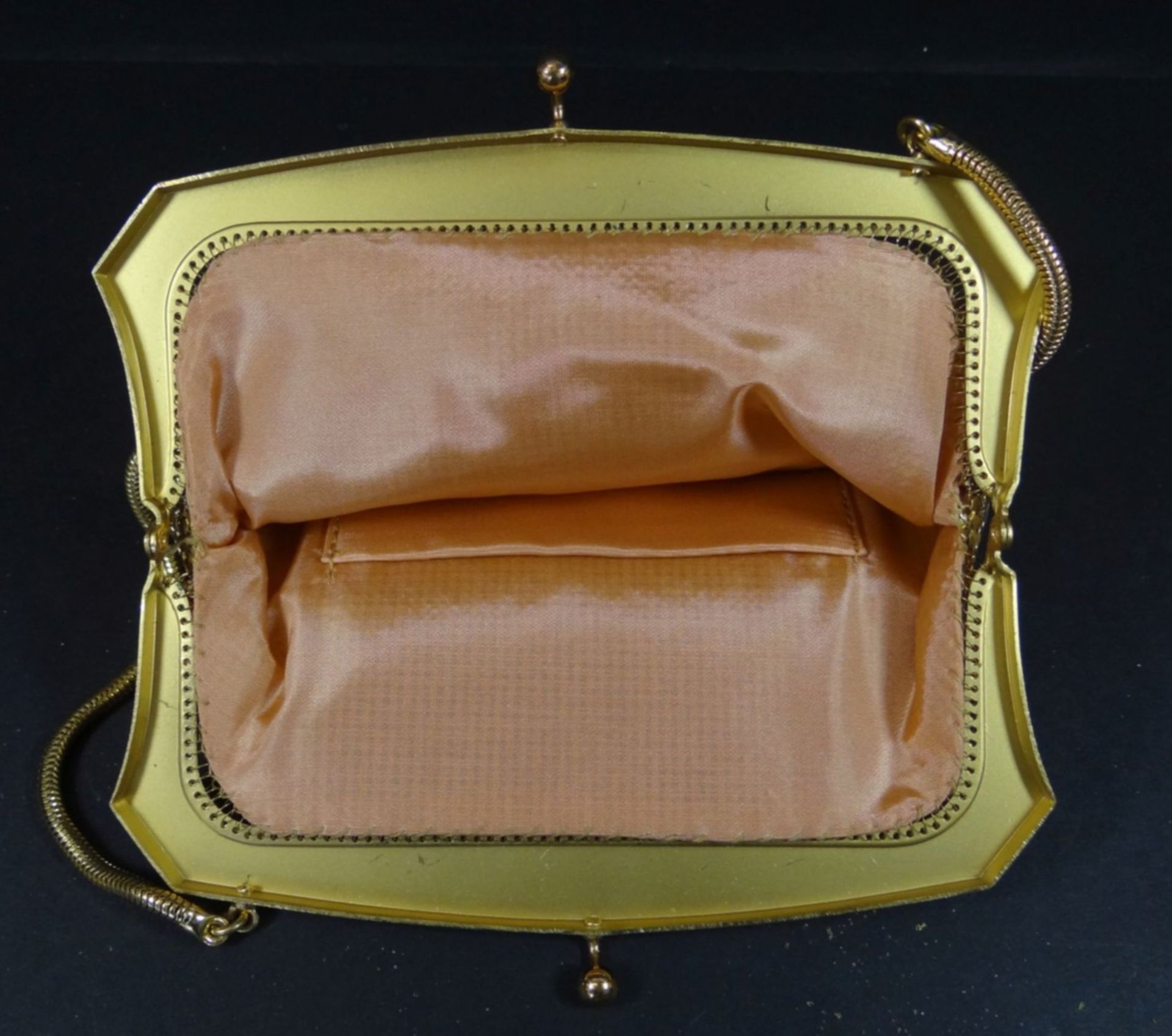 kl. Pailletten-Abendtasche, vergoldet, neuwertig in orig. Karton, 16x15 cm - Bild 3 aus 5