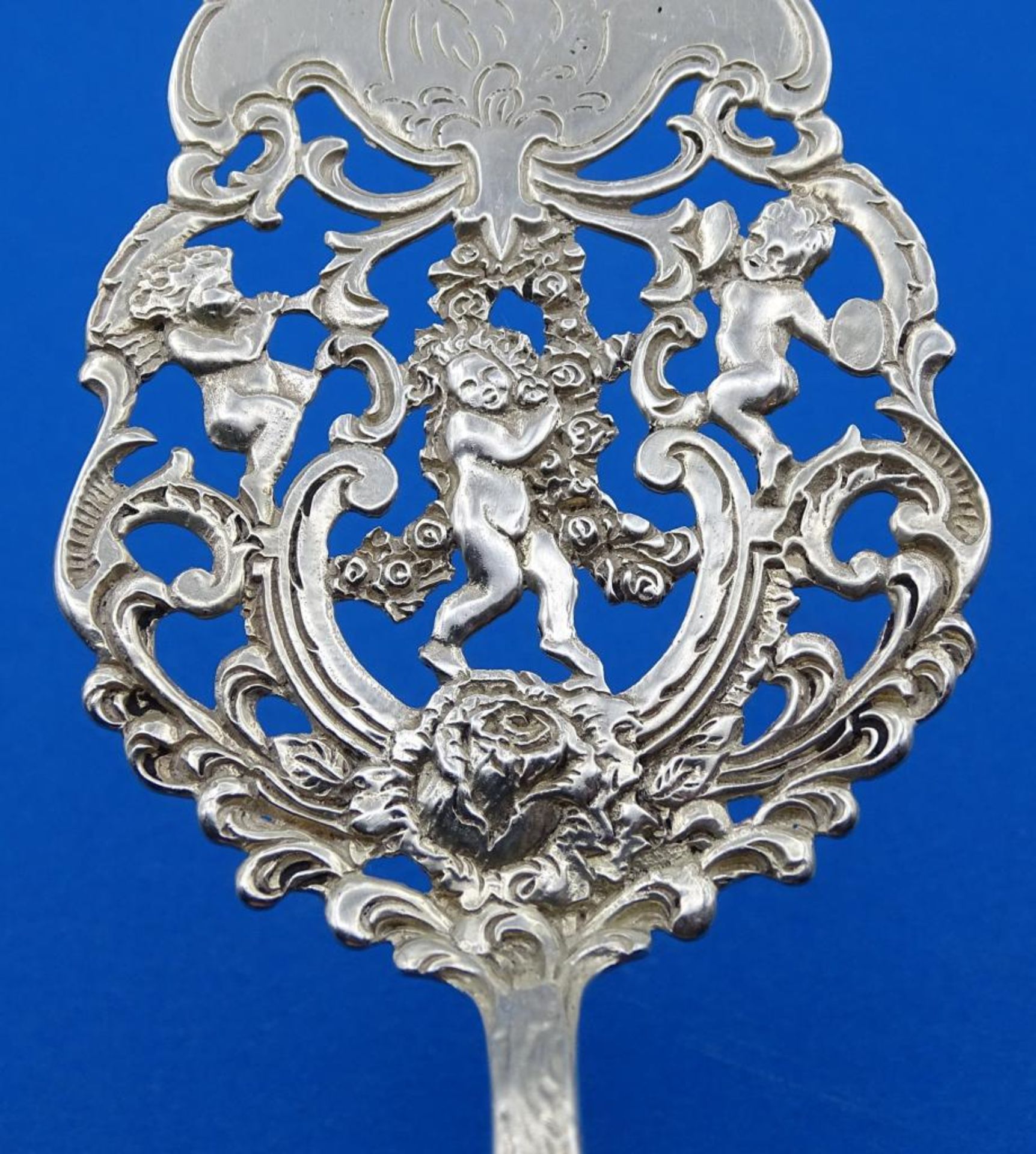 Kuchenheber,Silber 835/000 mit Putti Darstellungen,Rosenmuster,L- 21cm, 48gr. - Bild 3 aus 6