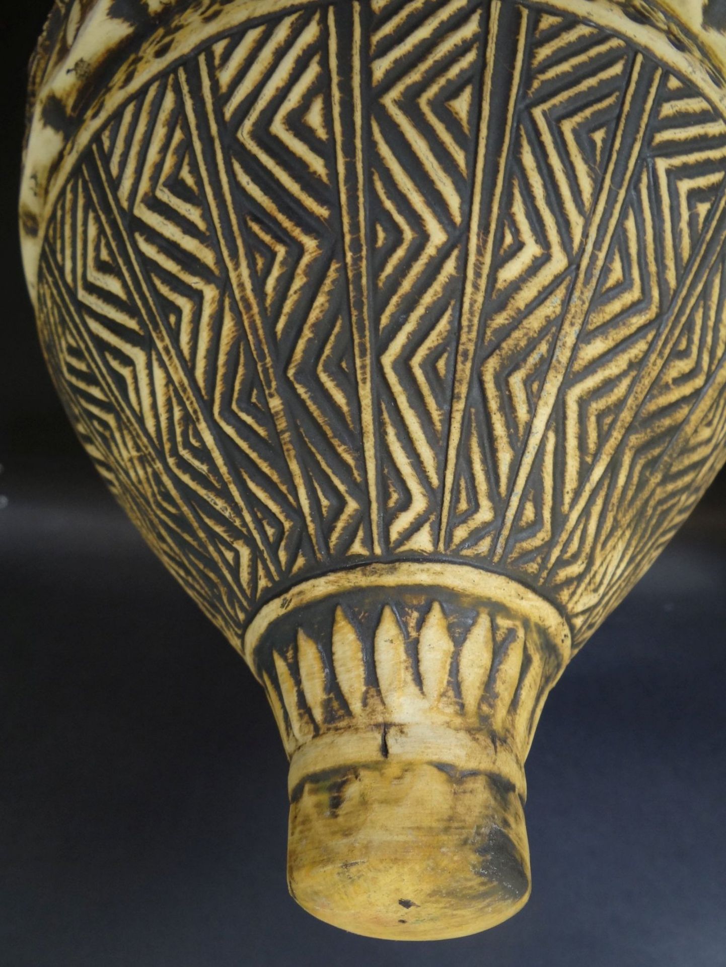 Amphore in altägyptischer Art auf Eisengestell, H-53 cm, - Bild 7 aus 7