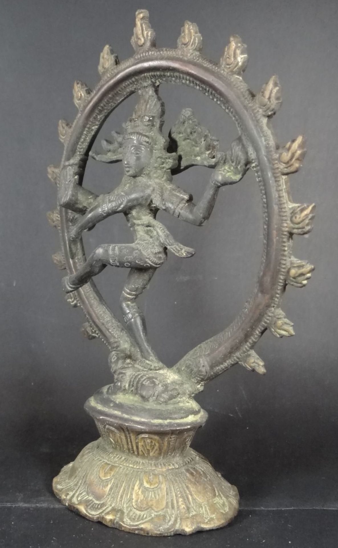 indische Göttin Shiva im Feuerring, Bronze, H-20 cm, B-15 cm, ält - Bild 2 aus 7