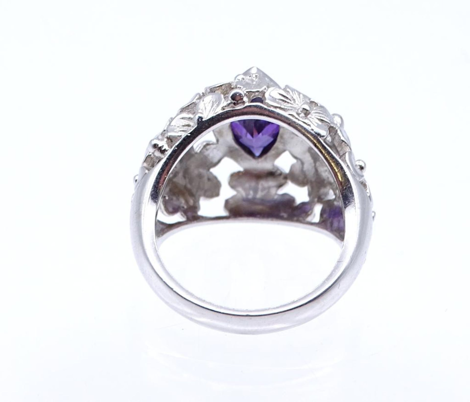 Ring Silber 925/000 mit einem navetteförmig fac., violetten Edelstein 12,5 x 6 mm, RG 57, 8,7 - Bild 3 aus 4