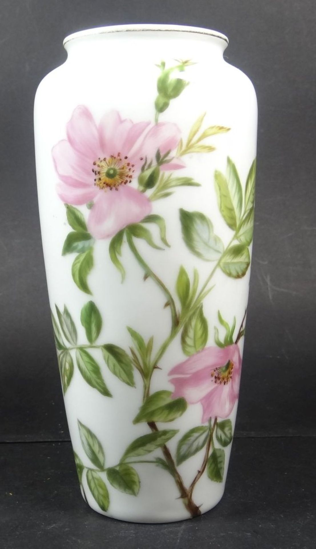 Vase mit Rosendekor "Rosenthal", H-16 cm