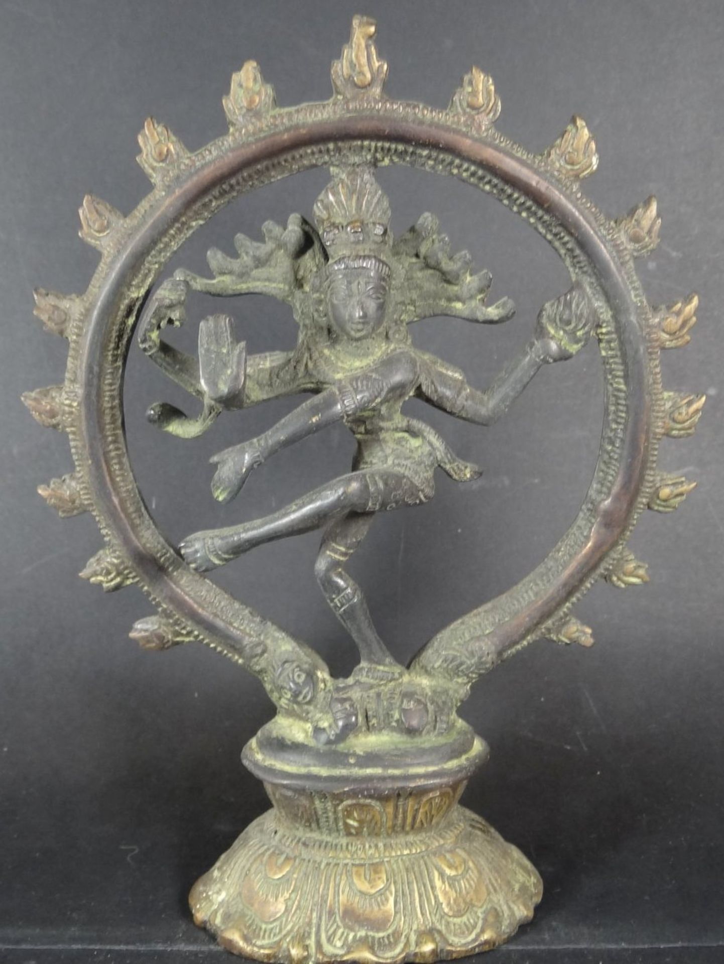 indische Göttin Shiva im Feuerring, Bronze, H-20 cm, B-15 cm, ält