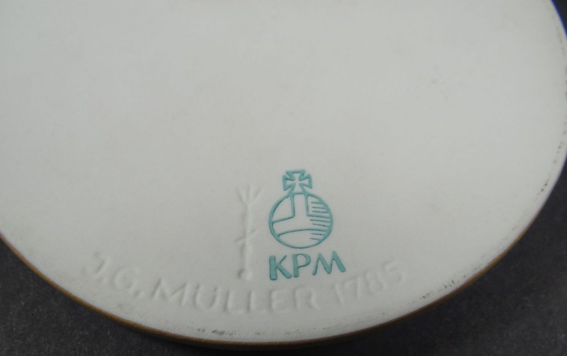 runde Plakette mit Friedrich d. Gr., "KPM" Berlin, D-8 cm - Bild 3 aus 5