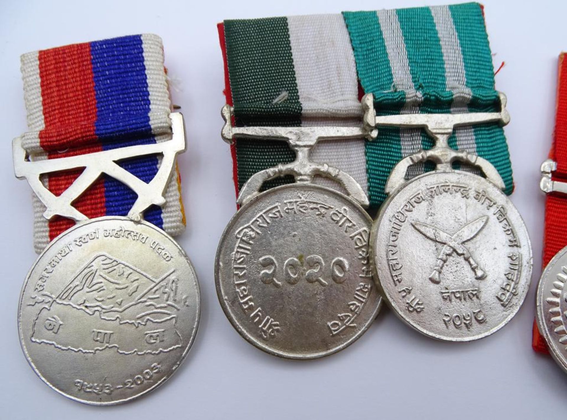Konvolut Uno Medaillen Malaysia, Nepal, Thailand, Pakistan, Indien, Bangladesh - Bild 2 aus 4