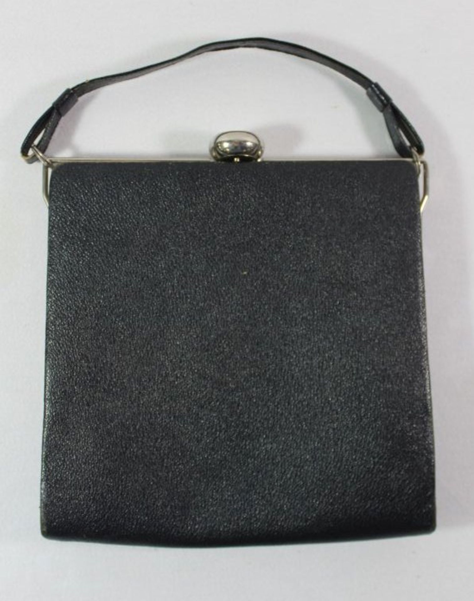 Damen-Handtasche, Leder, Tragespuren, 19 x 19cm.