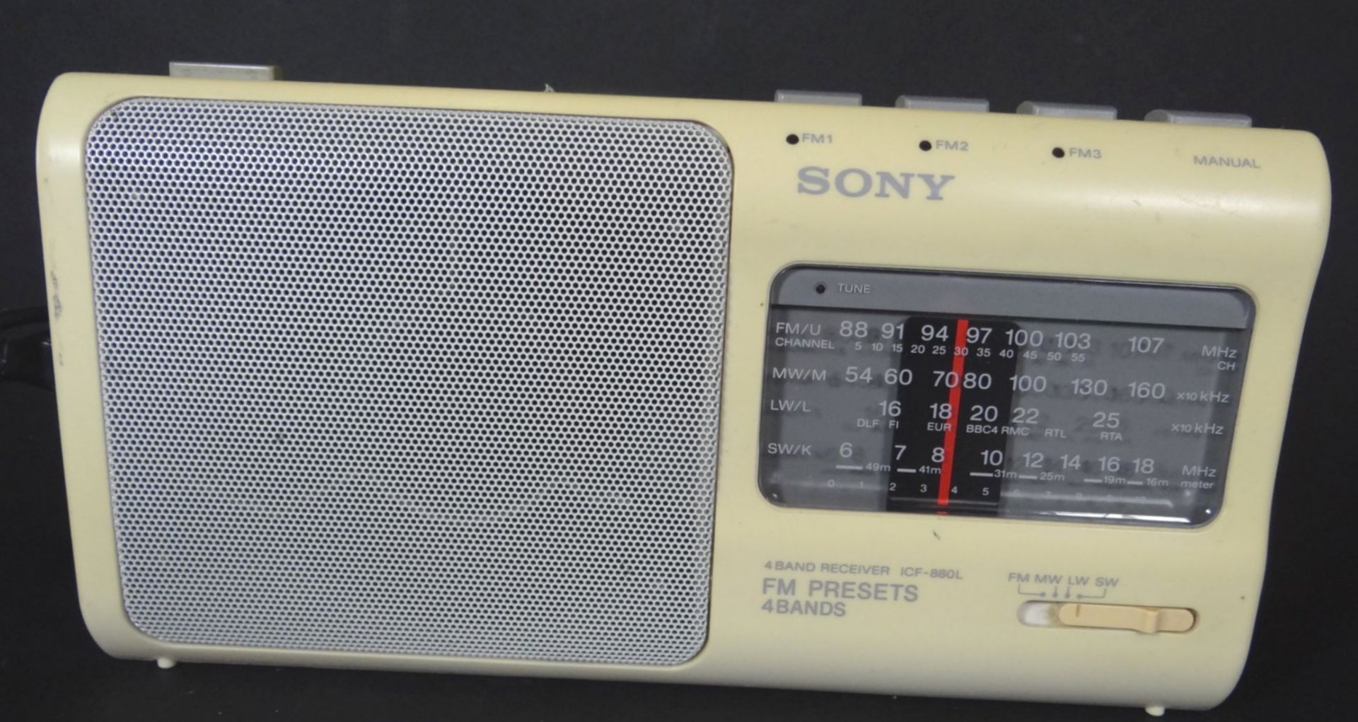 kl. Transistor Radio "Sony" 4-Band , funktionstüchtig, H-12 cm, 25x5 c
