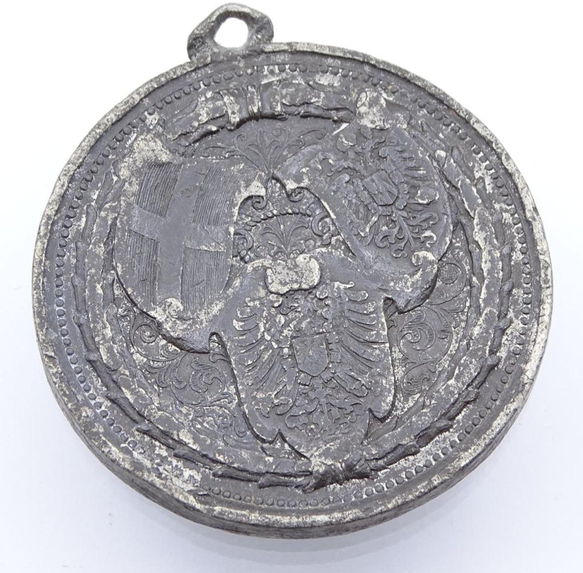 Medaille mit Kaiser Franz Josef, Kaiser Wilhelm, König Umberto, um 1914, ungepflegte Erhaltung, D- - Bild 2 aus 2