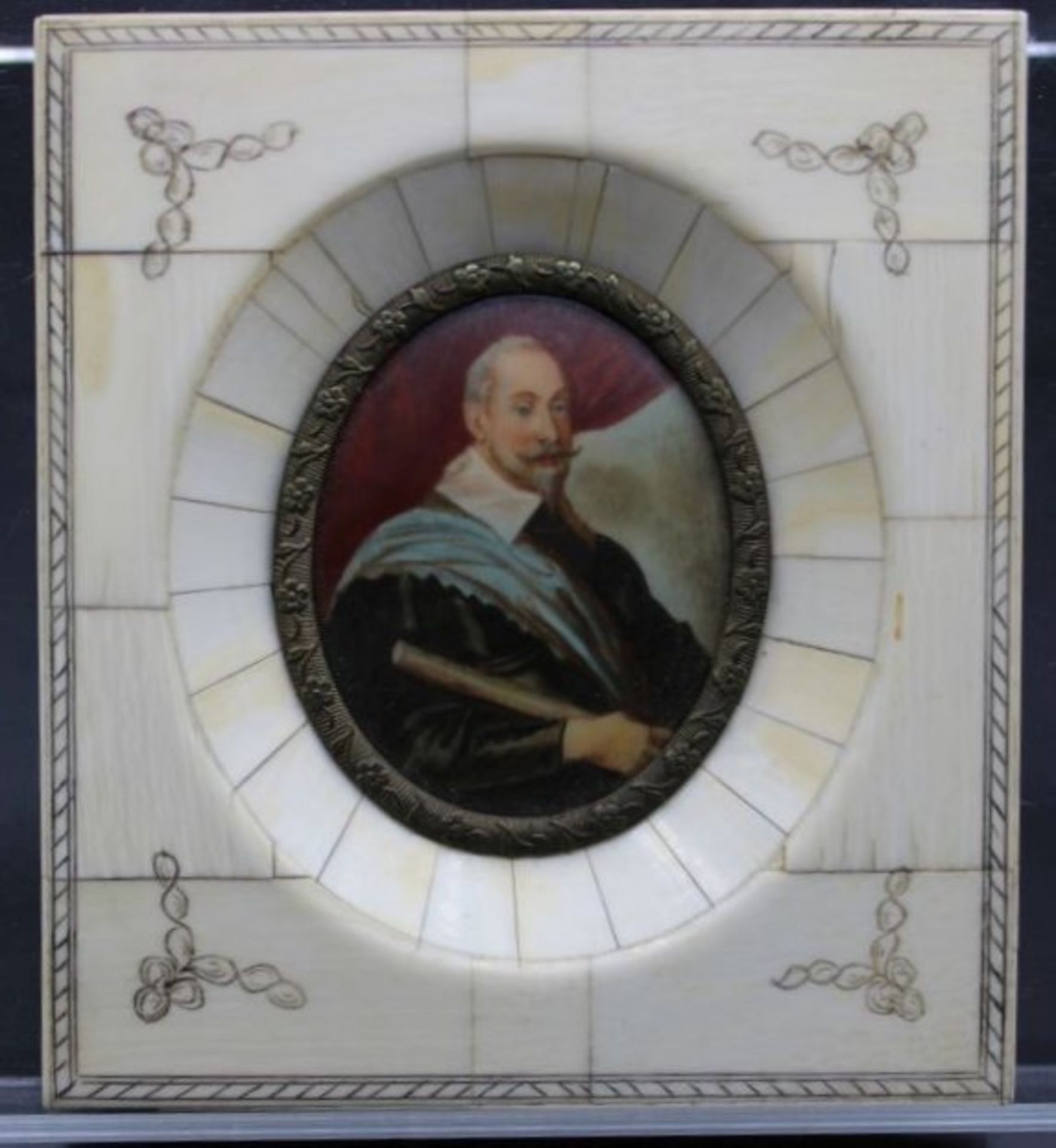 Miniatur-Malerei auf Elfenbein, König Gustav Adolph, gerahmt, RG 11,5 x 10,5cm.