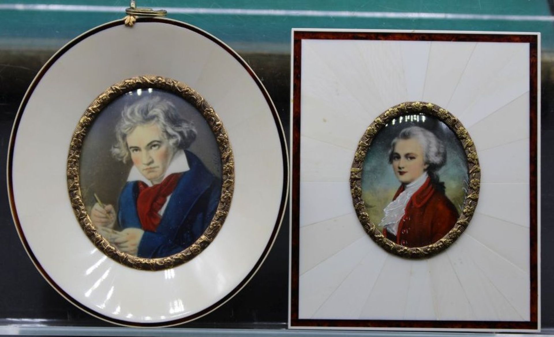 2x Miniatur-Malerei auf Elfenbein, Mozarts und Beethoven, gerahmt, RG 10,5 x 8,5cm und 10,5 x 9,